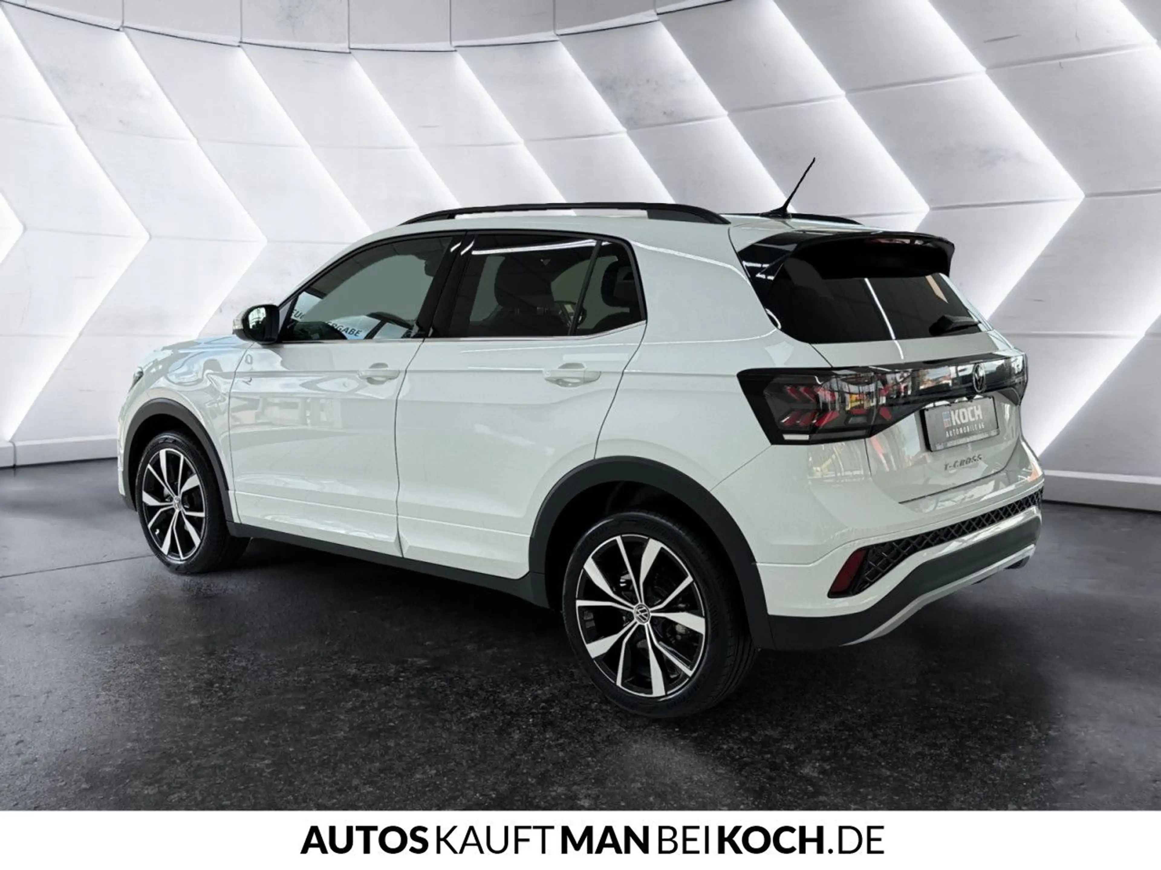 Volkswagen T-Cross 1.0 TSI DSG R-LINE AHK IQ LIGHT ALU18 ACC — photo 4