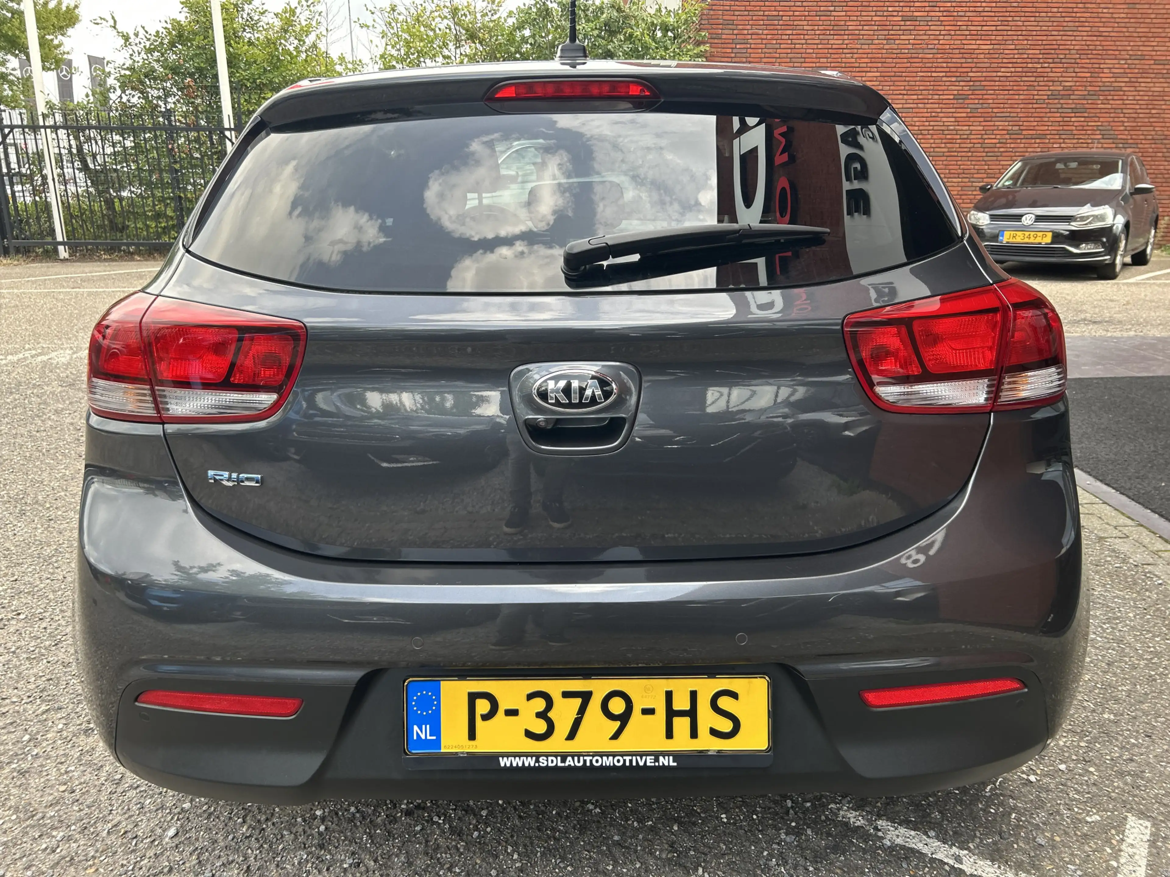 Kia Rio 1.2 CVVT DynamicLine // LED // NAVI + CARPLAY // C — photo 6