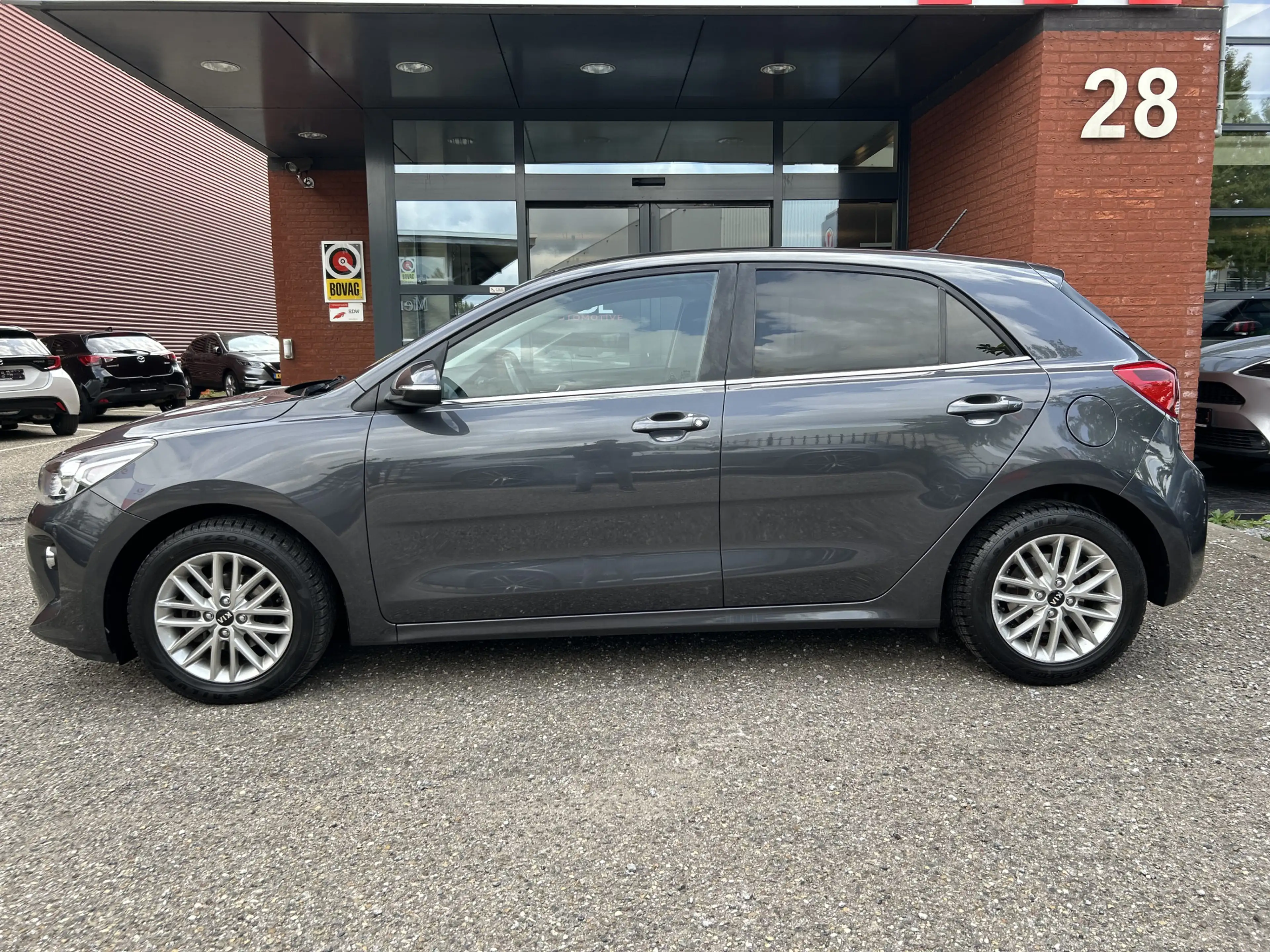 Kia Rio 1.2 CVVT DynamicLine // LED // NAVI + CARPLAY // C — photo 4