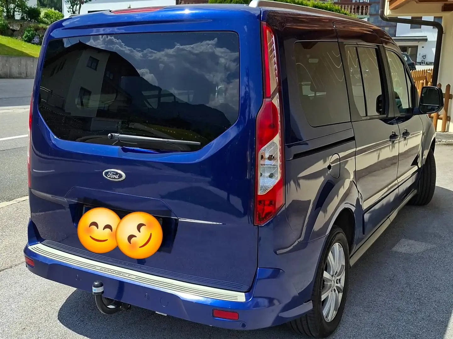 Ford Tourneo Connect Grand Blau - 2
