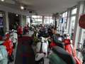 Vespa GTS 300 SuperSport HPE Grau - thumbnail 10