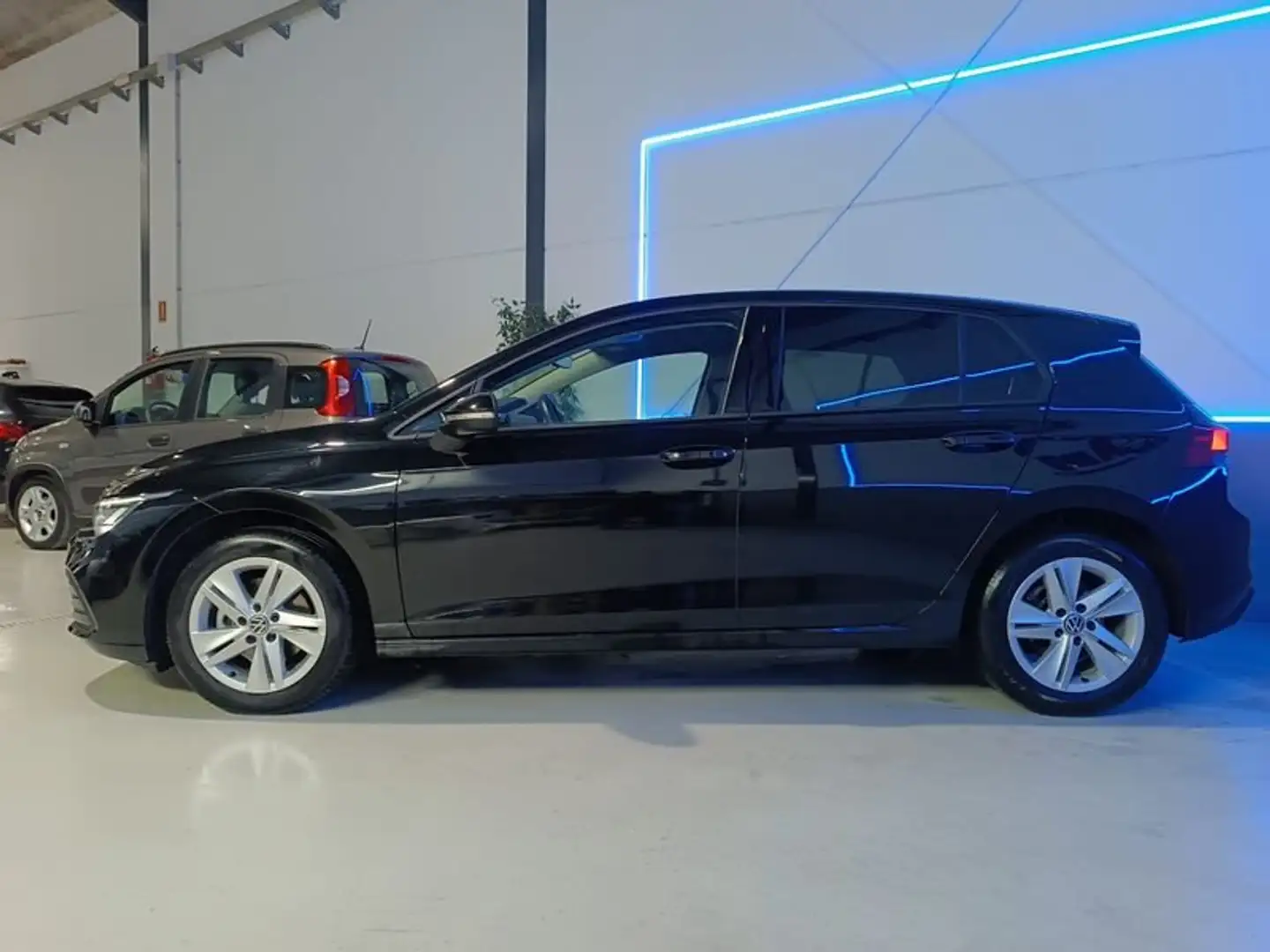 Volkswagen Golf 2.0TDI Life 85kW Negro - 2