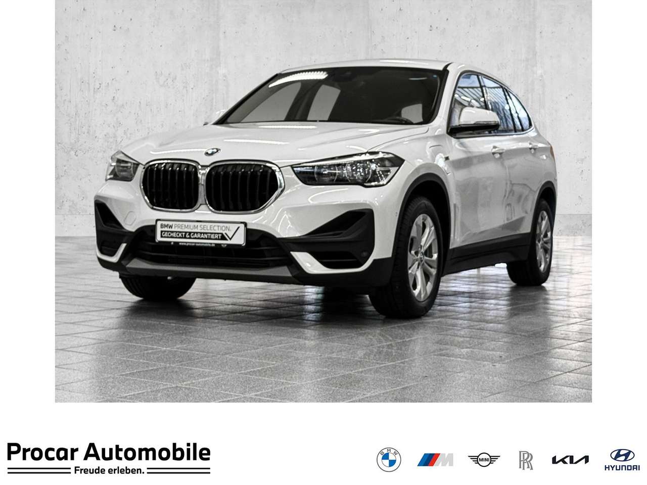 BMW X1 2022 — xDrive25e Advantage Aut AHK Parkass+PDC Klima