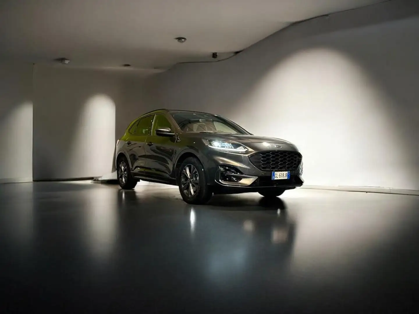 Ford Kuga 1.5 ecoblue ST-Line 2wd 120cv auto Gris - 1