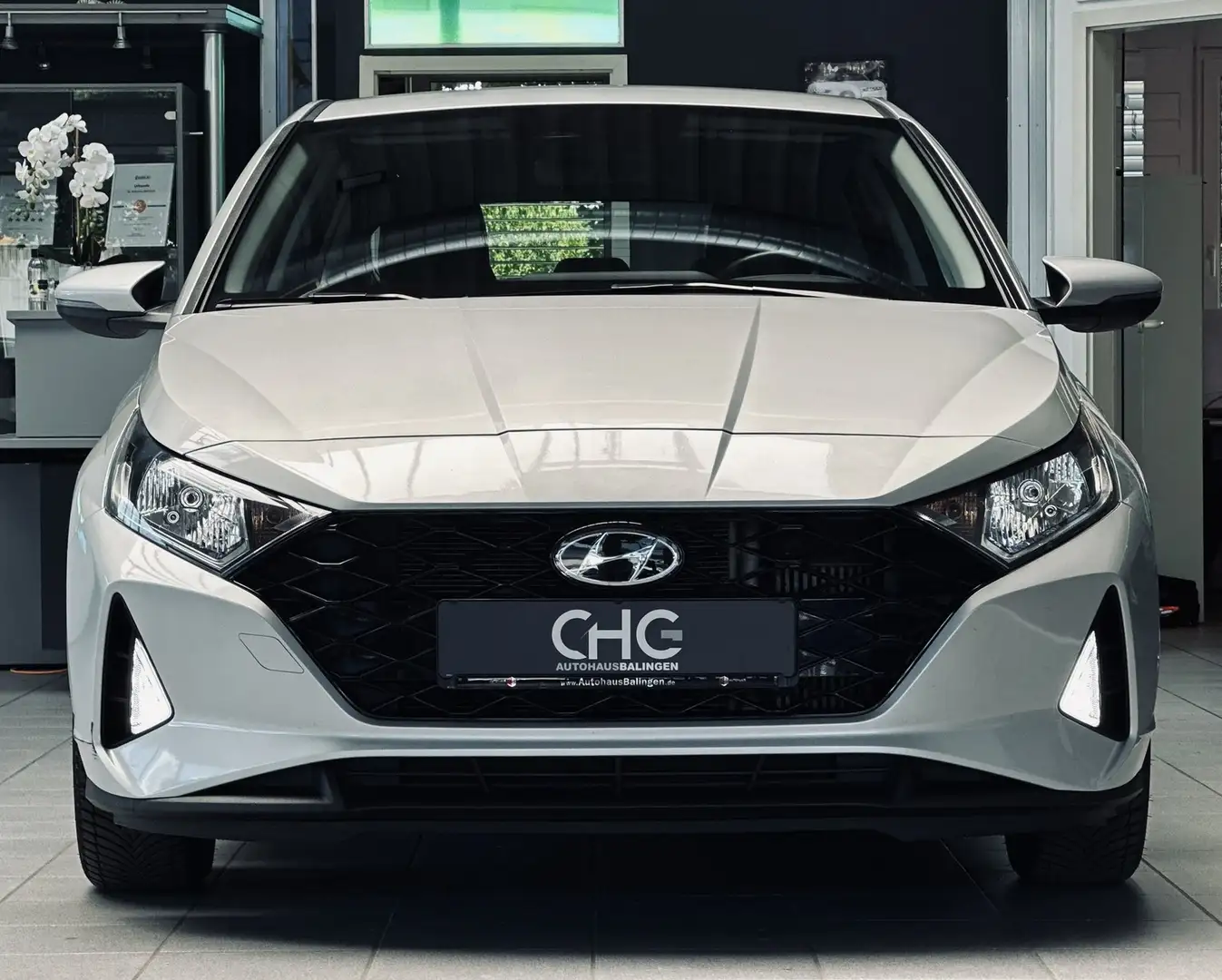 Hyundai i20 Trend Mild-Hybrid CARPLAY|SHZ|LHZ|KAMERA|LED Argent - 2