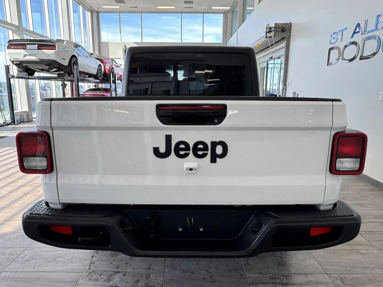 Jeep Gladiator снимка Jeep Gladiator