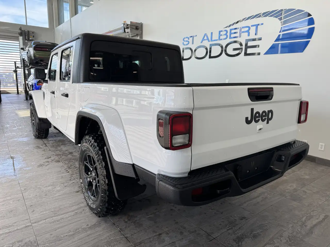 Jeep Gladiator снимка Jeep Gladiator