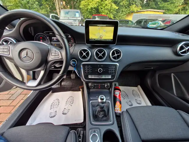 Mercedes-Benz A-Class view 11