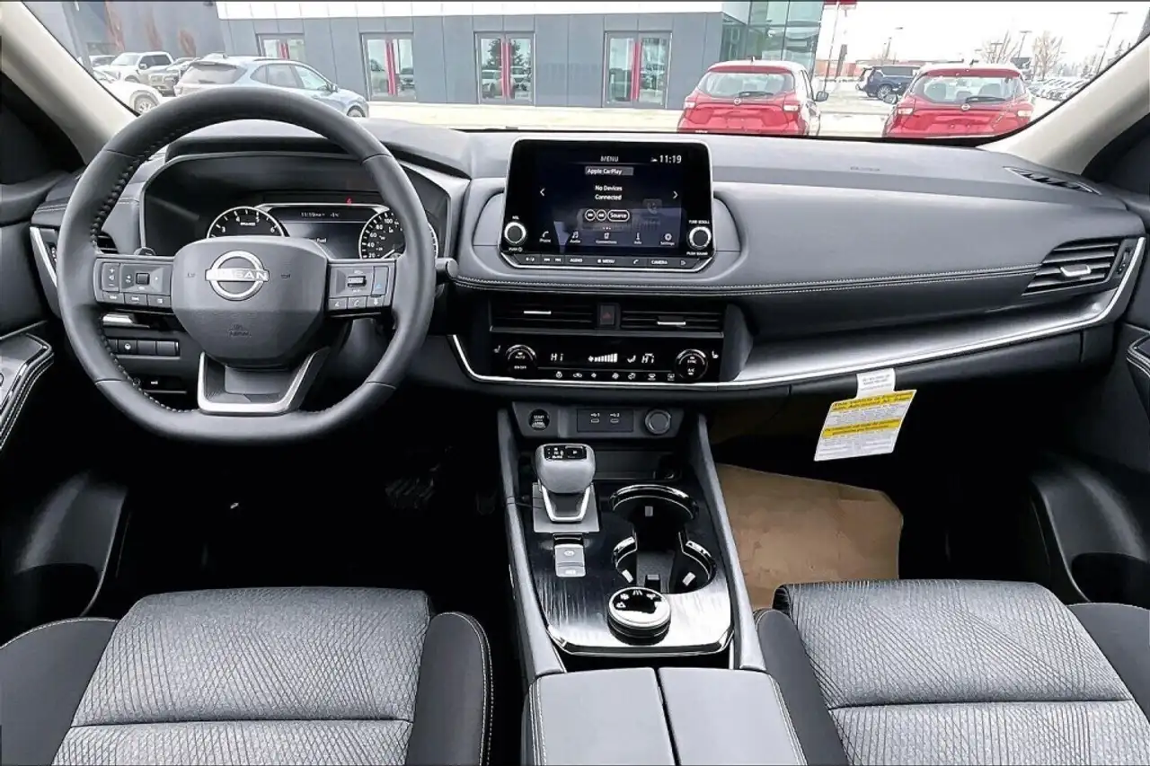 Nissan Rogue снимка Nissan Rogue