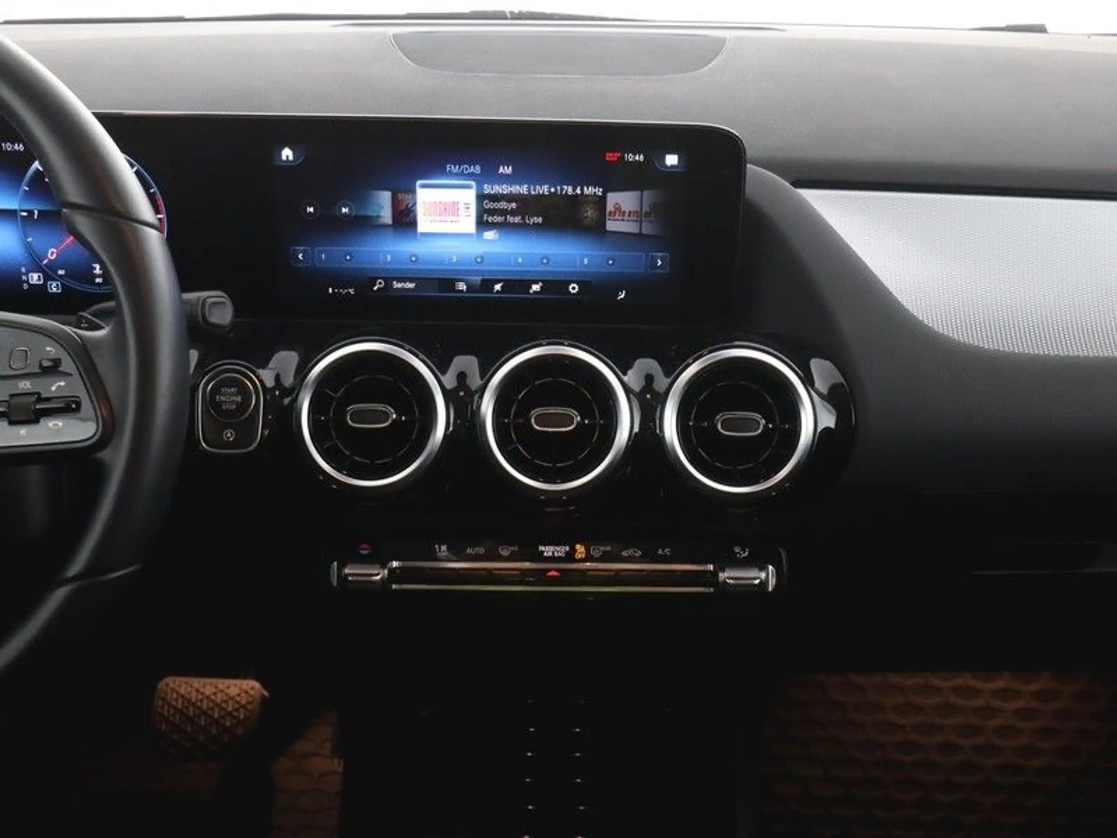 Mercedes-Benz B 220 d STYLE+AHK+KAM+LED+NAVI+WIDE+Park-Assist — photo 7