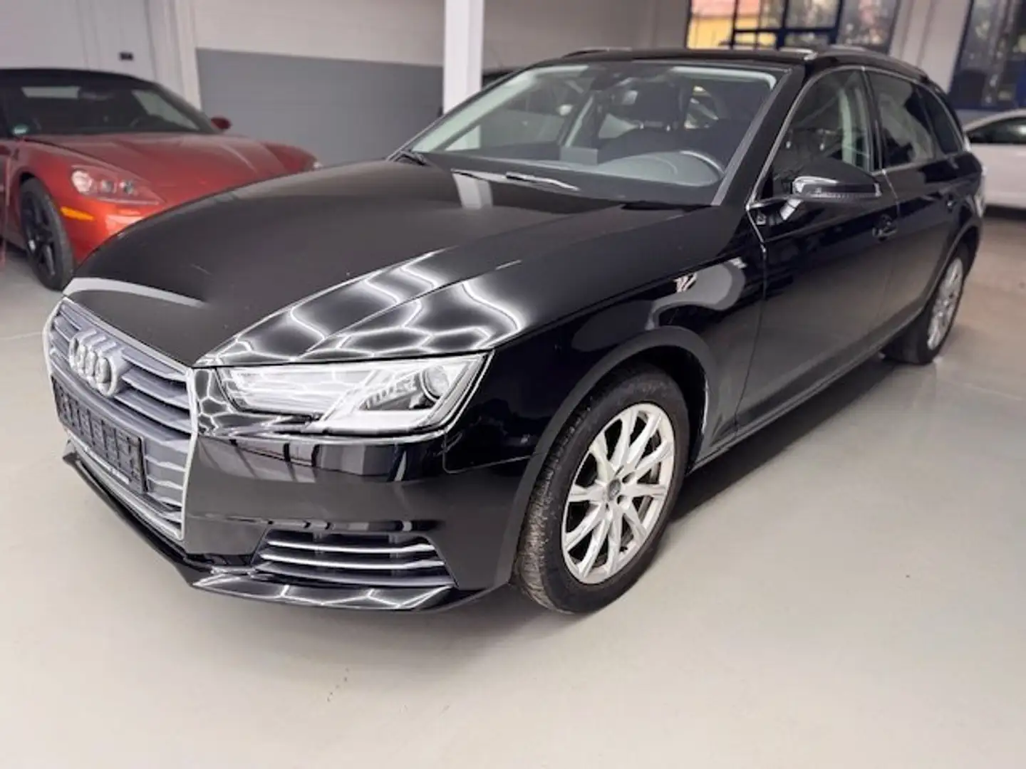 Audi A4 Sport Noir - 1