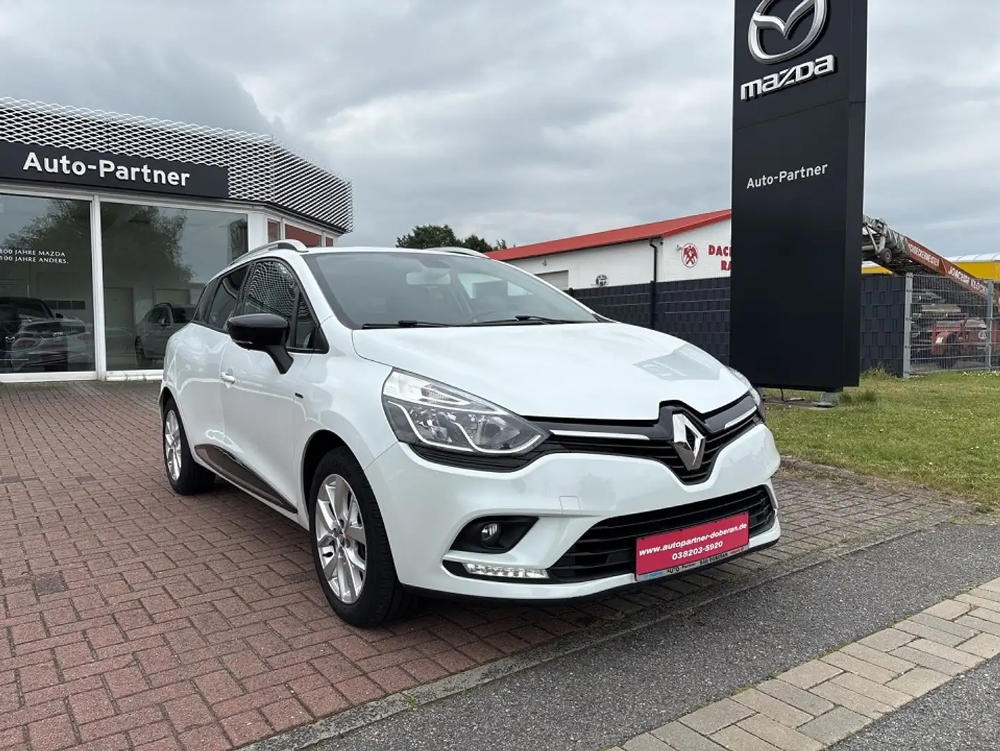 Renault Clio IV Grandtour Limited Blanc - 1