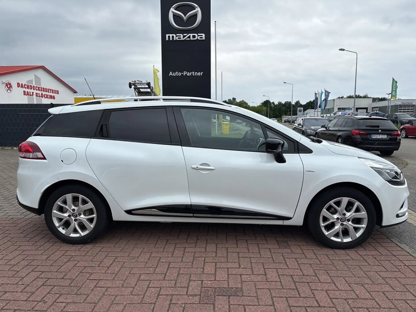 Renault Clio IV Grandtour Limited Blanc - 2