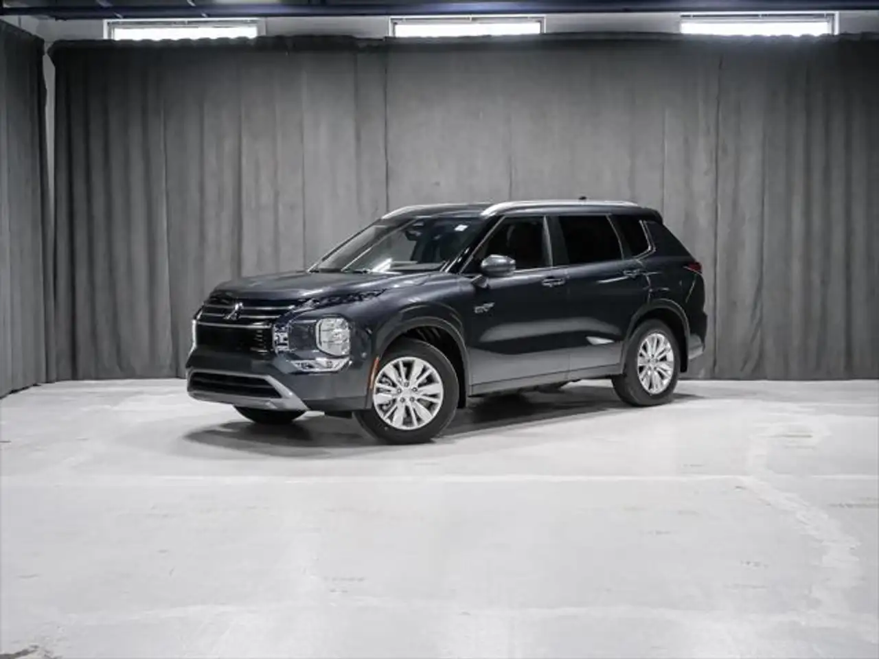 Mitsubishi Outlander снимка Mitsubishi Outlander
