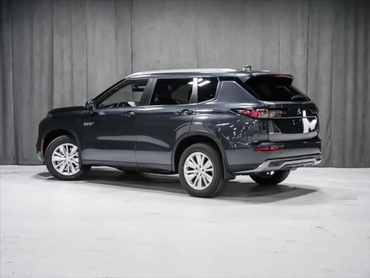 Mitsubishi Outlander снимка Mitsubishi Outlander