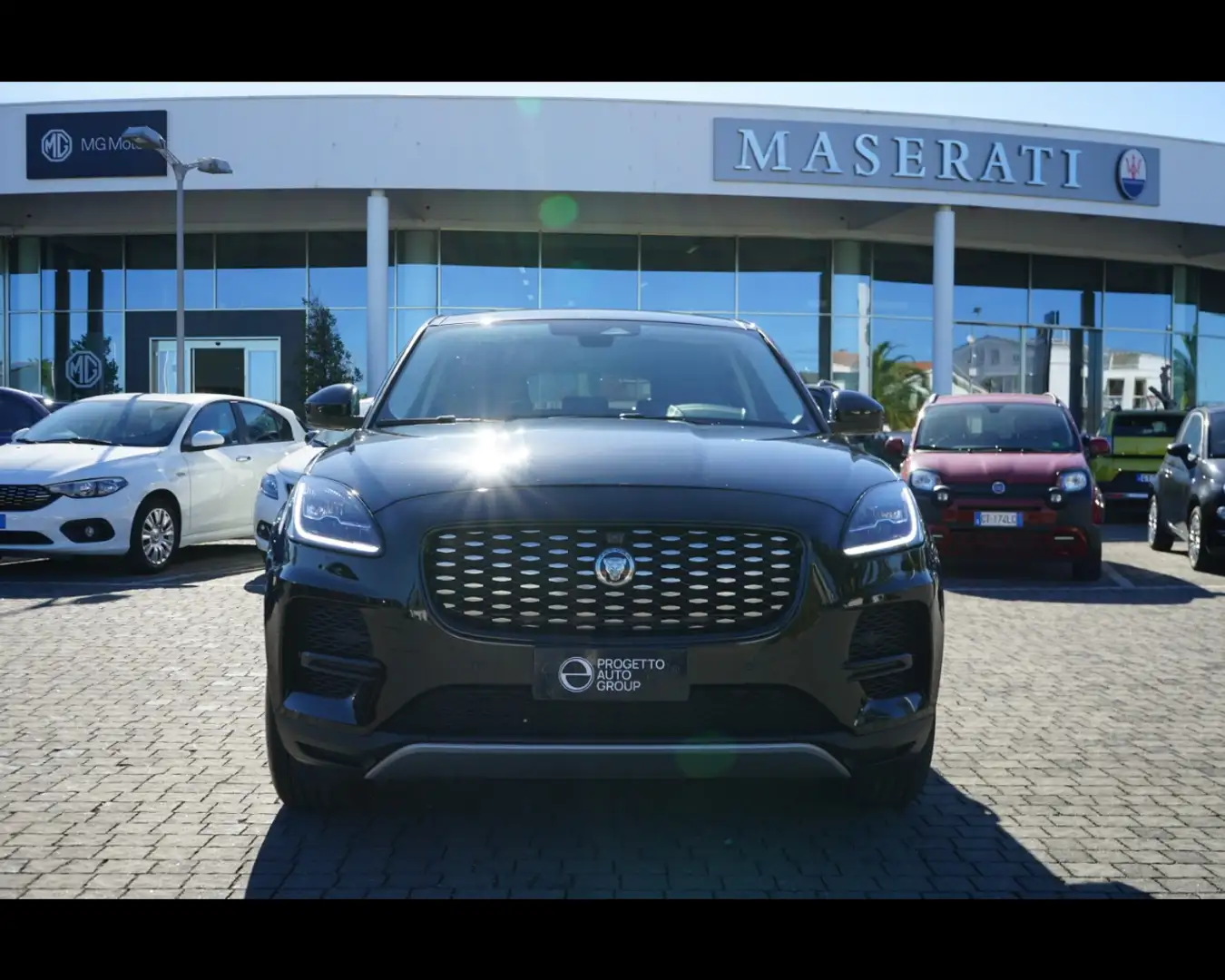 Jaguar E-Pace 2.0D I4 163 CV AWD Auto S Noir - 2