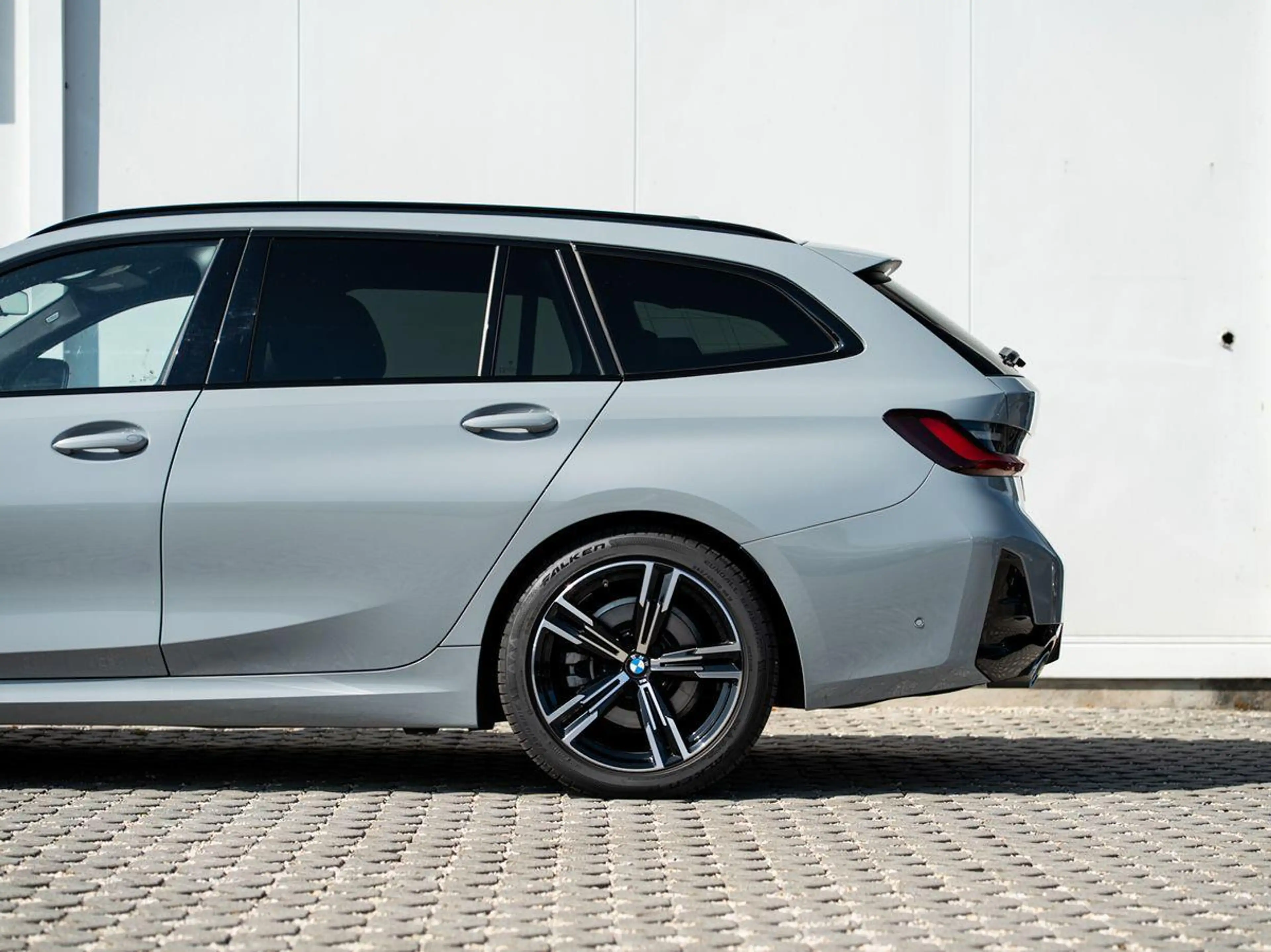 BMW 318 d Tour M-Sport AHK ACC KoZg Wireless S-Glas — photo 12