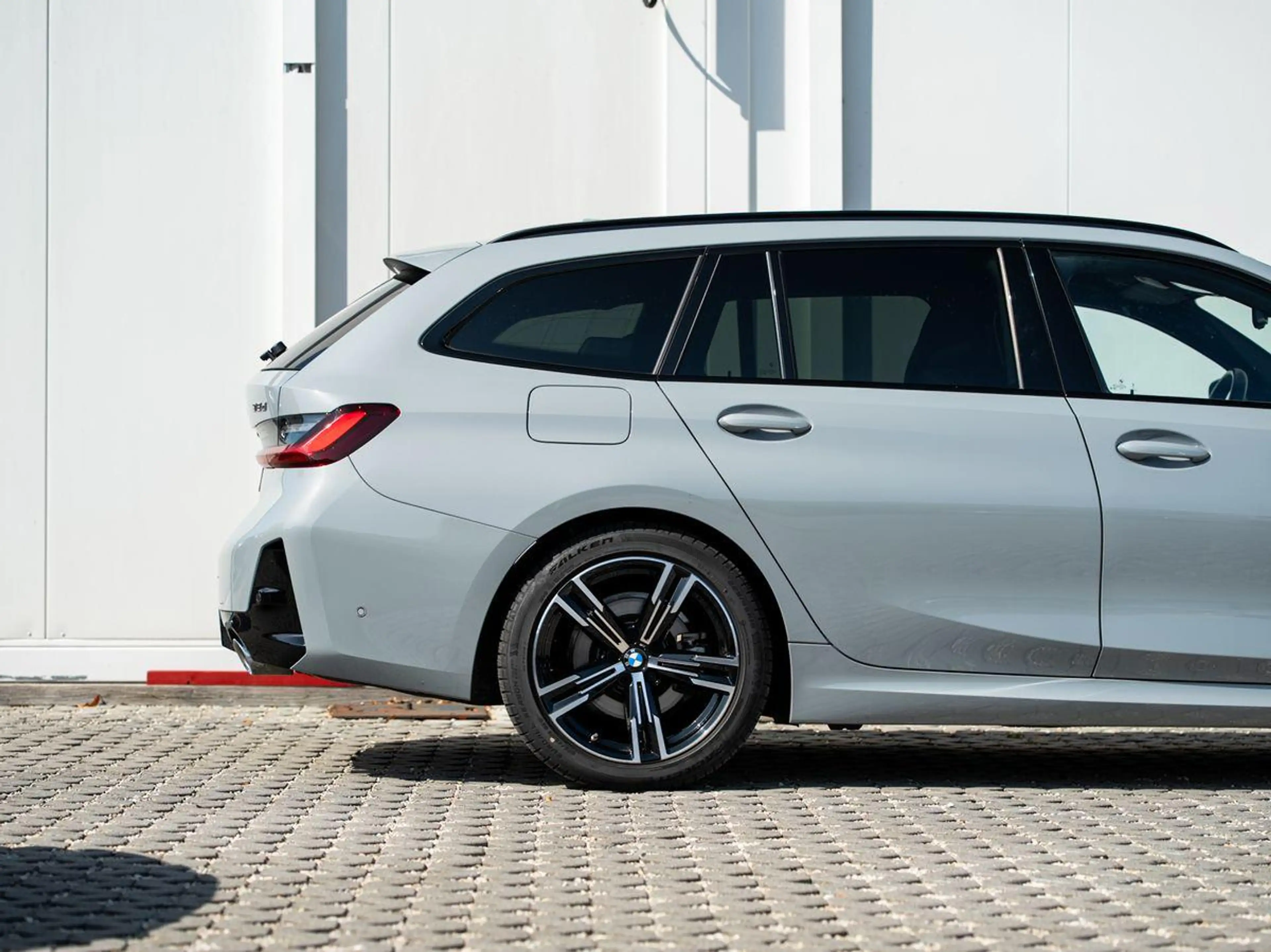 BMW 318 d Tour M-Sport AHK ACC KoZg Wireless S-Glas — photo 7