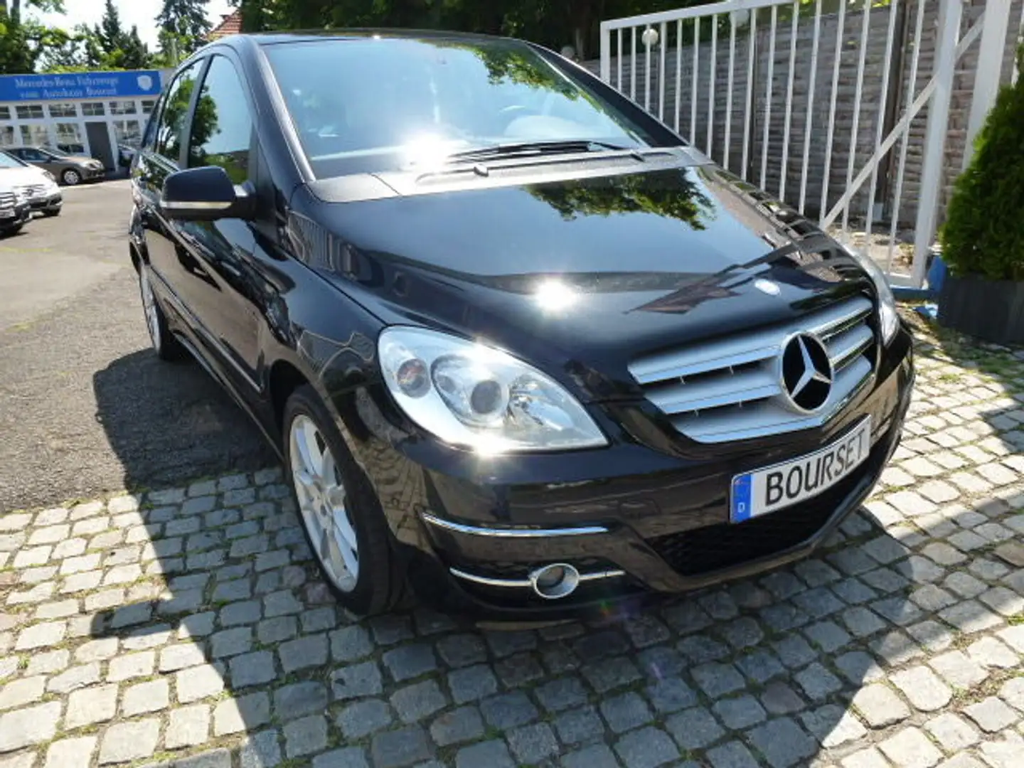 Mercedes-Benz B 160 Autom-Klima-Sitzhzg-erst 64.000KM aktiver Parkassi Schwarz - 2