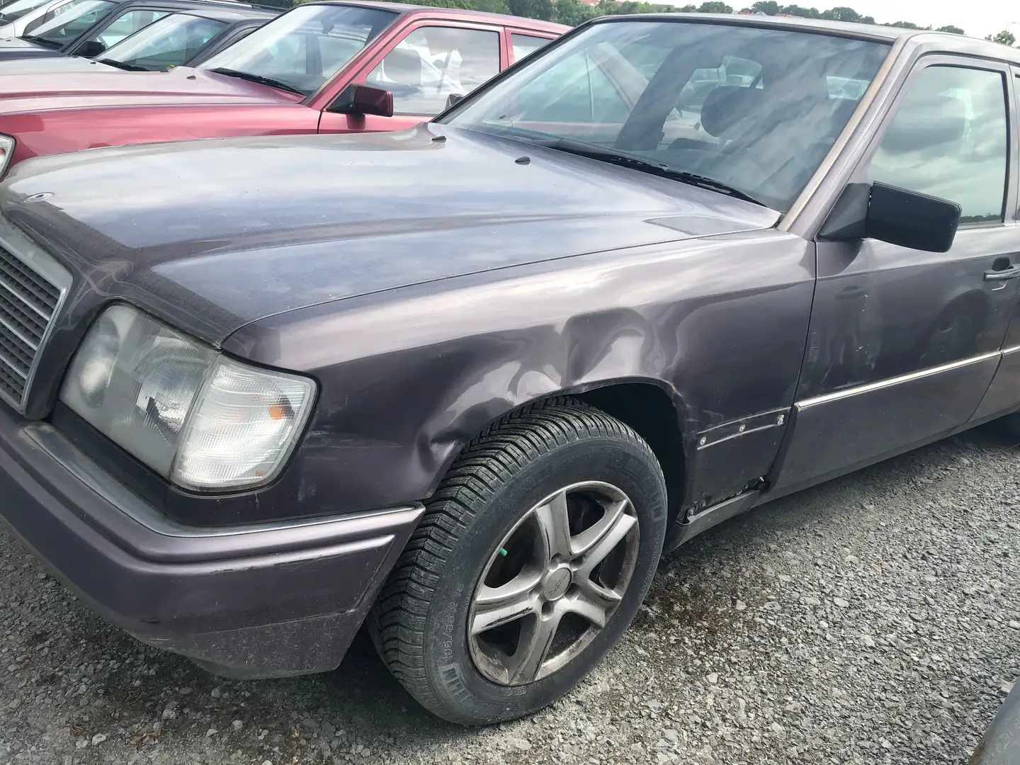 Mercedes-Benz E 280 Automatik*Klima*SHD* Violet - 1