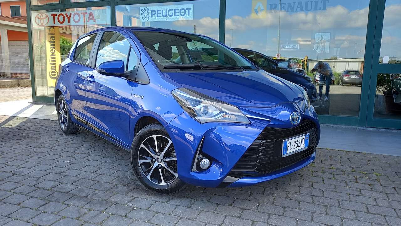 Toyota Yaris Yaris III  5p 1.5h Active