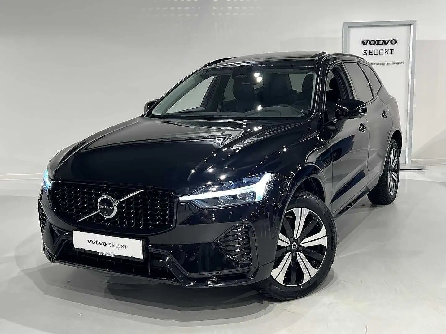 Volvo XC60 T6 Recharge Plus Dark Negro - 2
