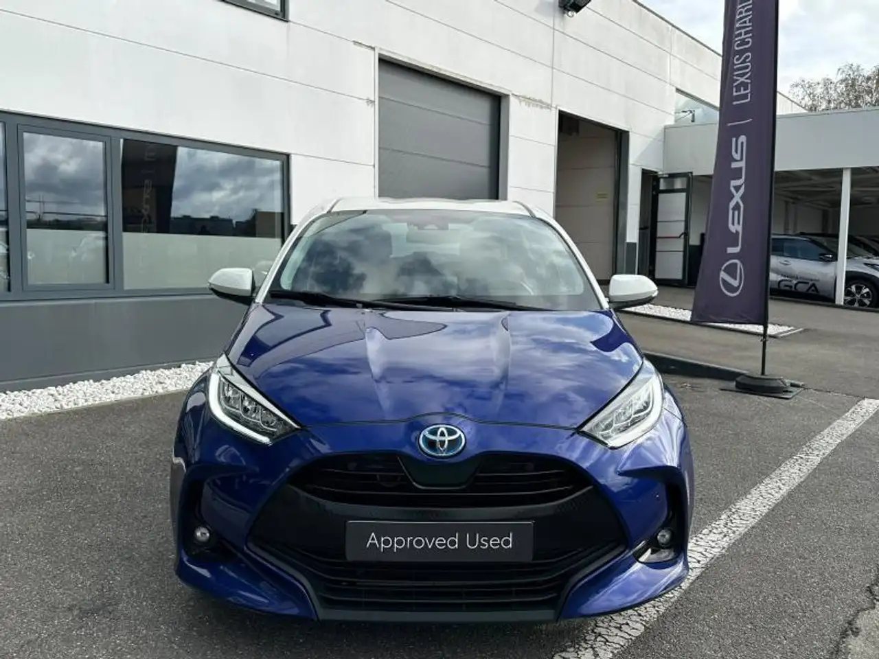 Toyota Yaris Iconic, миниатюра 2