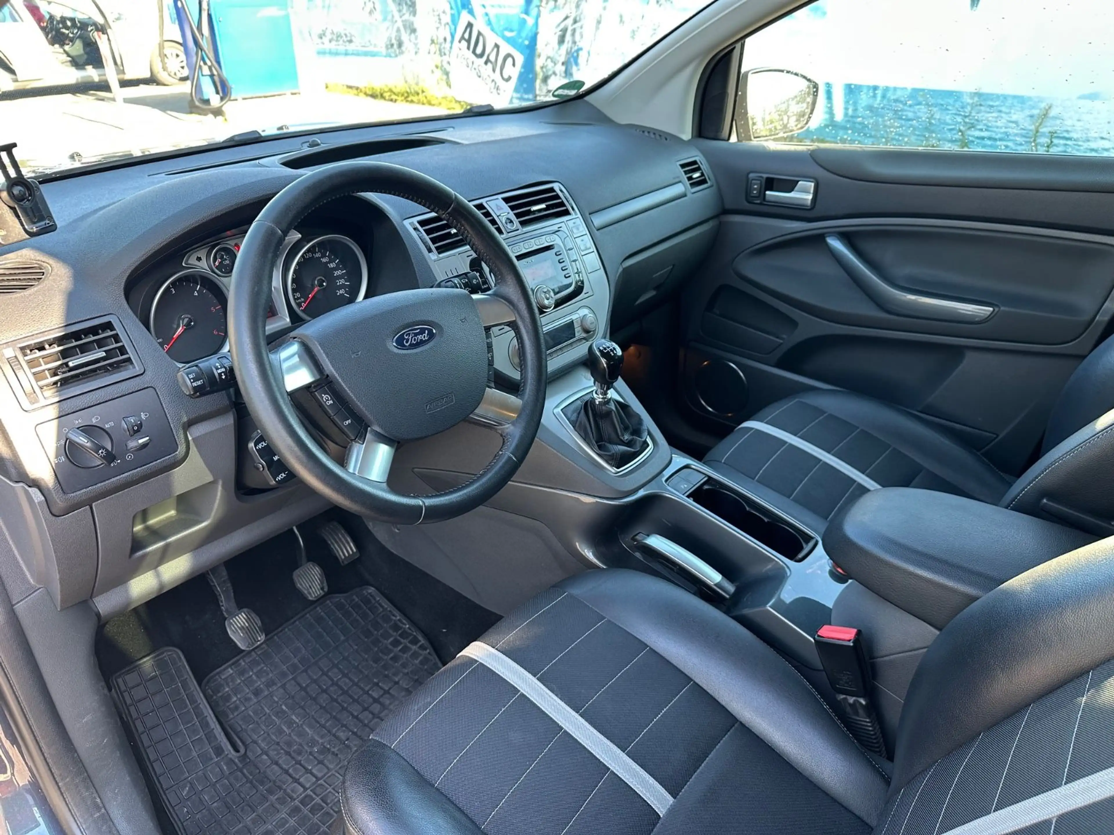 Ford Kuga Titanium / EURO-5 / A.H.K. (abnehmbar) 2.Hd — photo 7