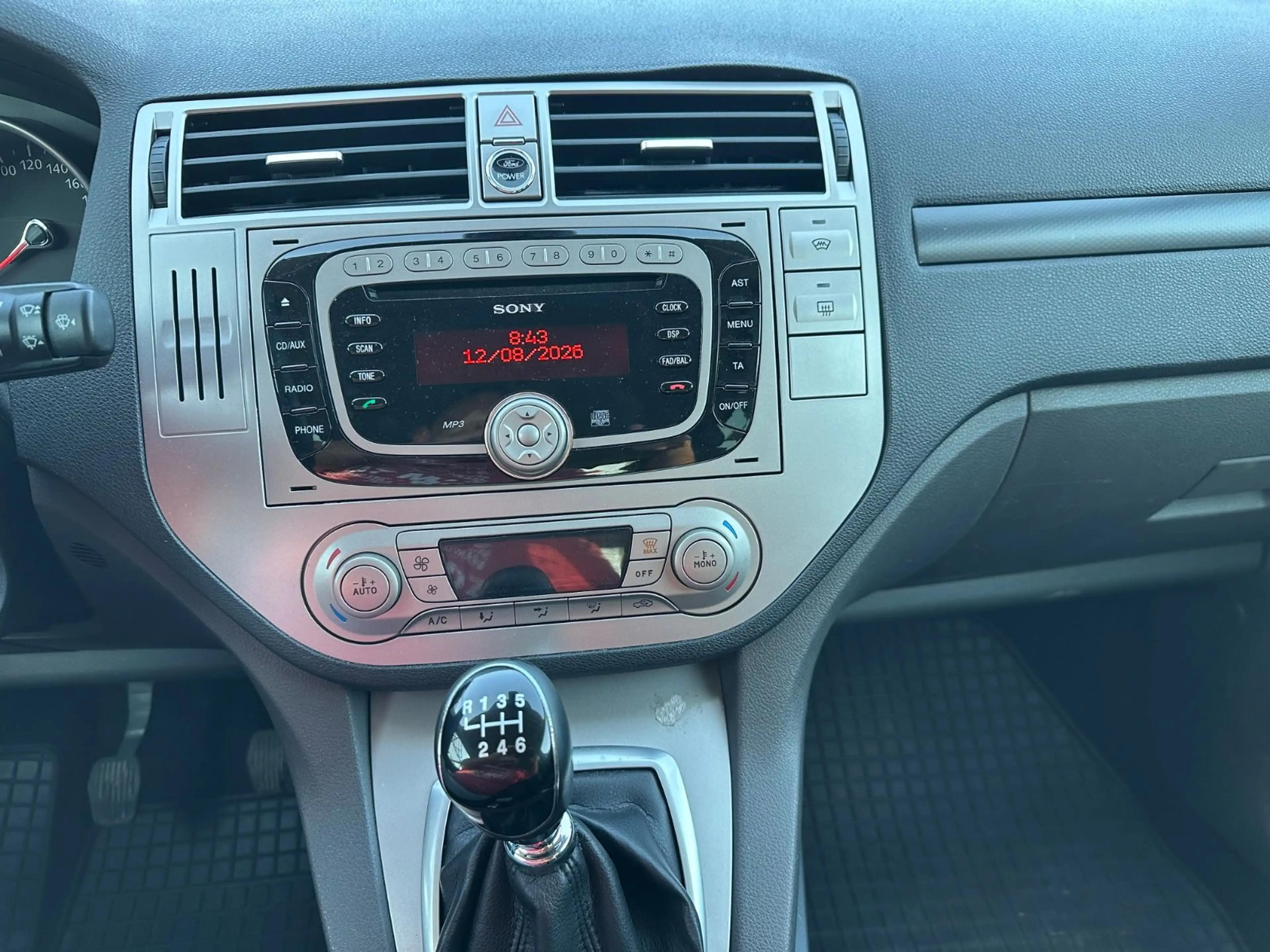 Ford Kuga Titanium / EURO-5 / A.H.K. (abnehmbar) 2.Hd — photo 10