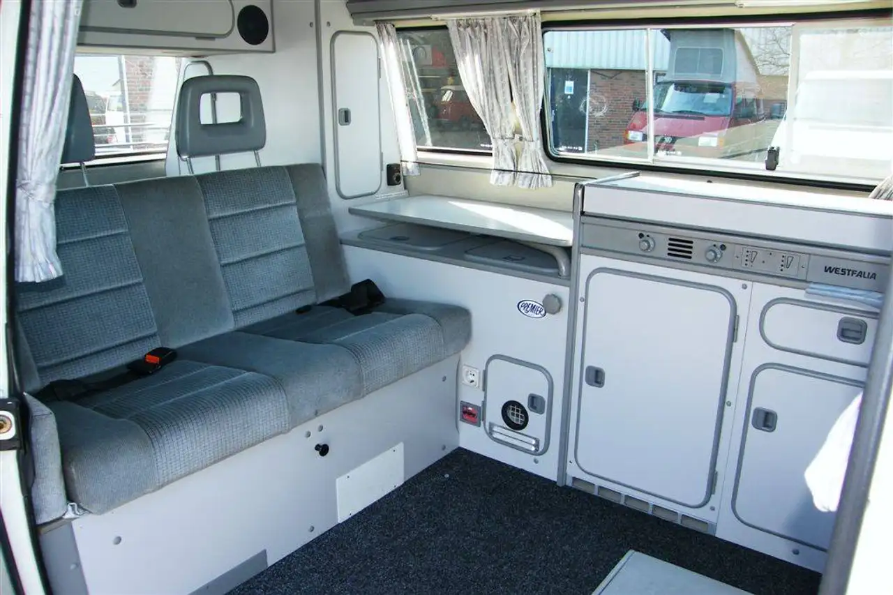 Volkswagen T3 Vanagon California 1990 1.6 TD tetto soffietto, foto 2