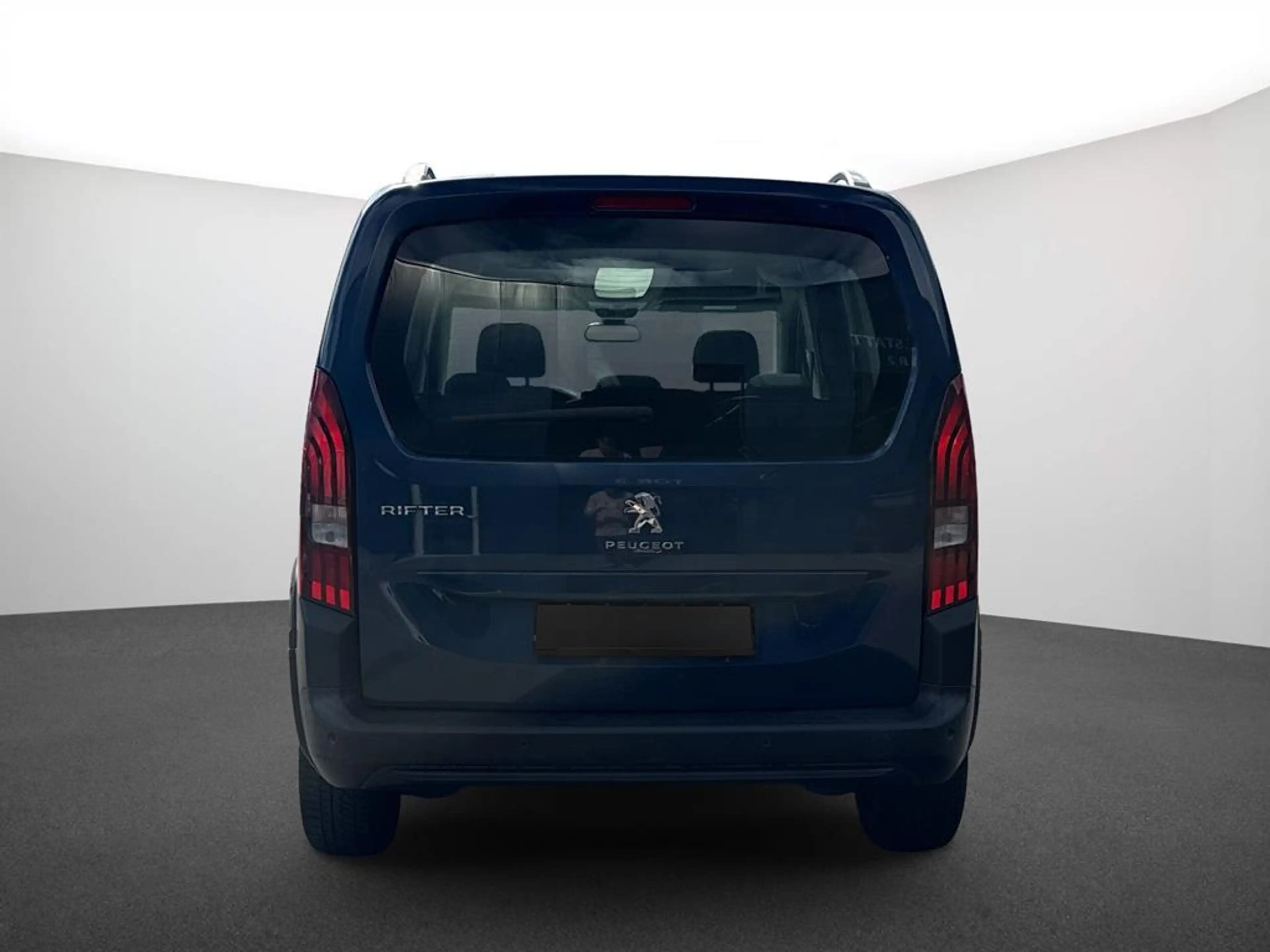 Peugeot Rifter 1.2 PureTech 110 Active L1 — photo 4