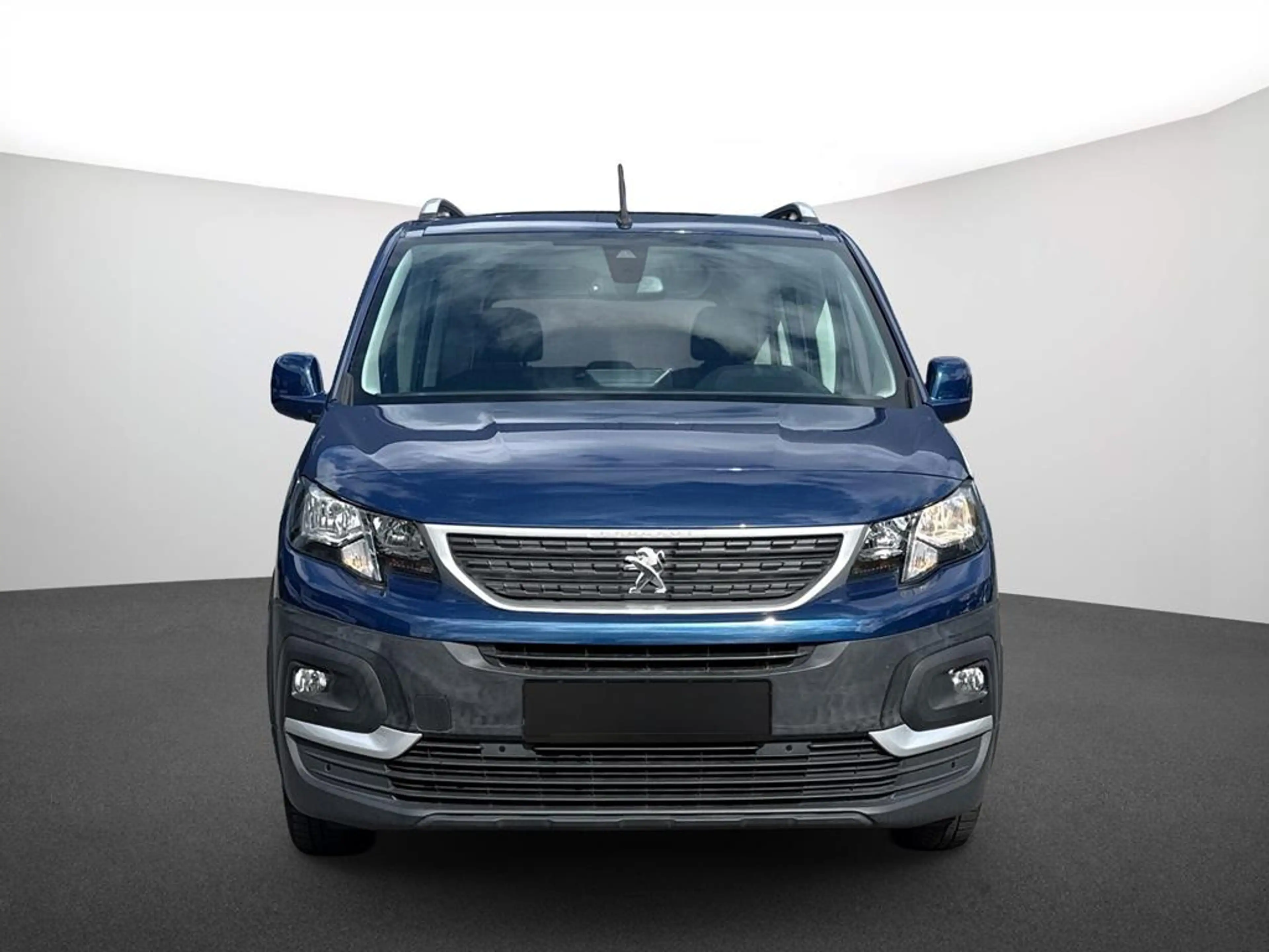 Peugeot Rifter 1.2 PureTech 110 Active L1 — photo 3