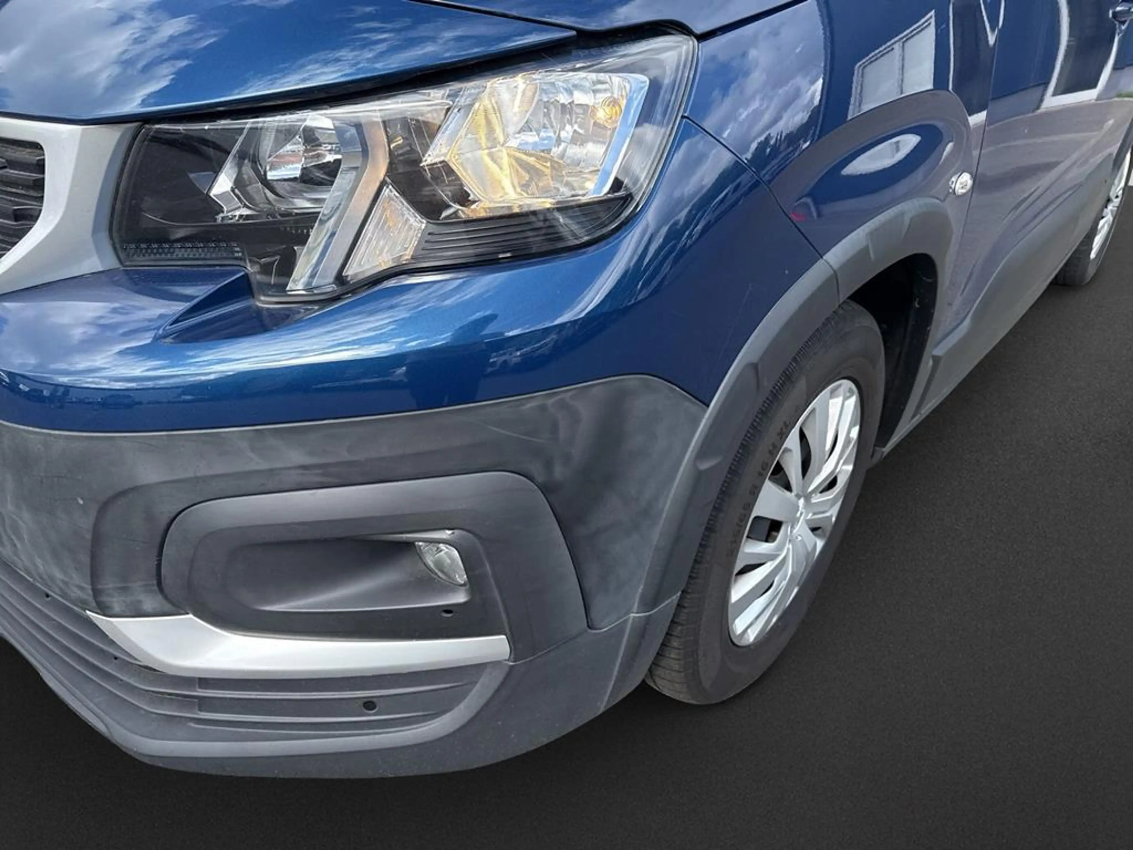 Peugeot Rifter 1.2 PureTech 110 Active L1 — photo 11