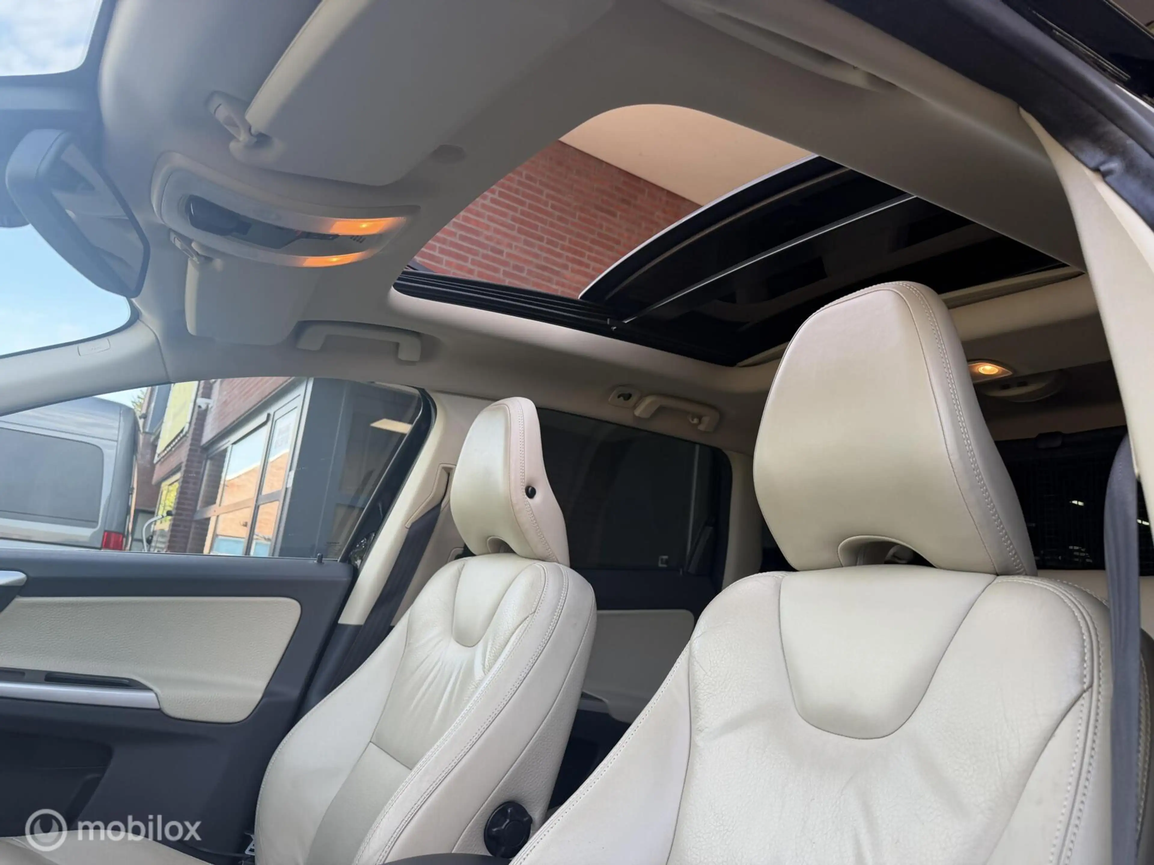 Volvo XC60 2.0T Summum LEDER*SCHUIFDAK*TREKHAAK*PDC* — photo 11