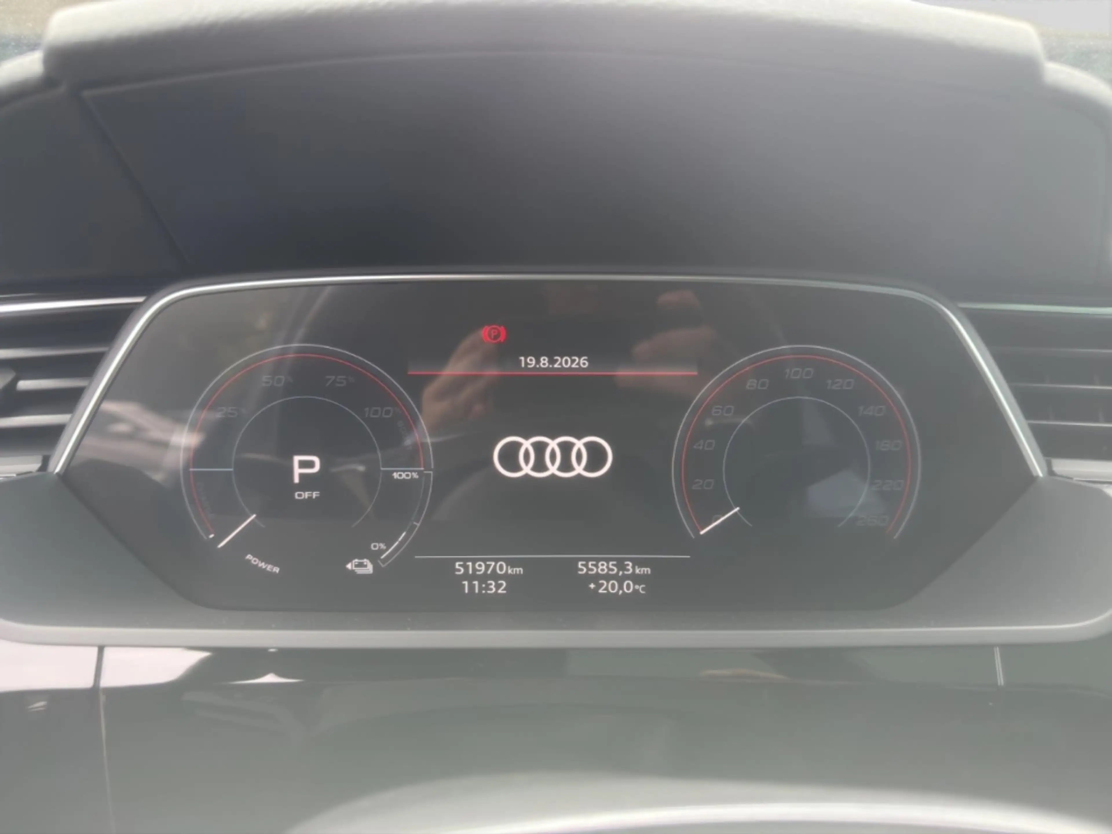 Audi Q8 e-tron 50 quattro S line ALu Matrix-LED Kamera Pano Navi — photo 10
