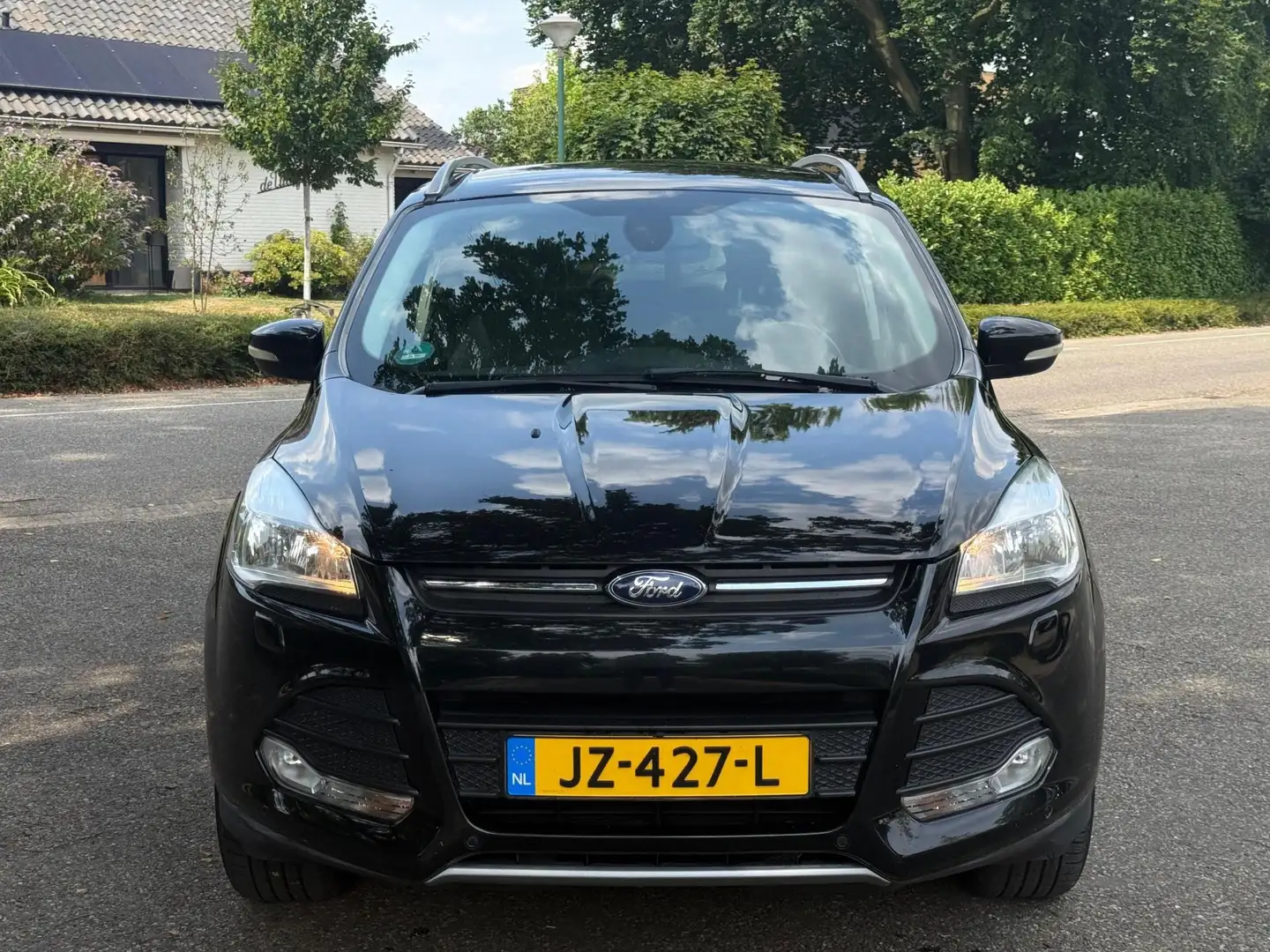 Ford Kuga 1.5 Titanium PDC V+A Trekhaak Zwart - 2