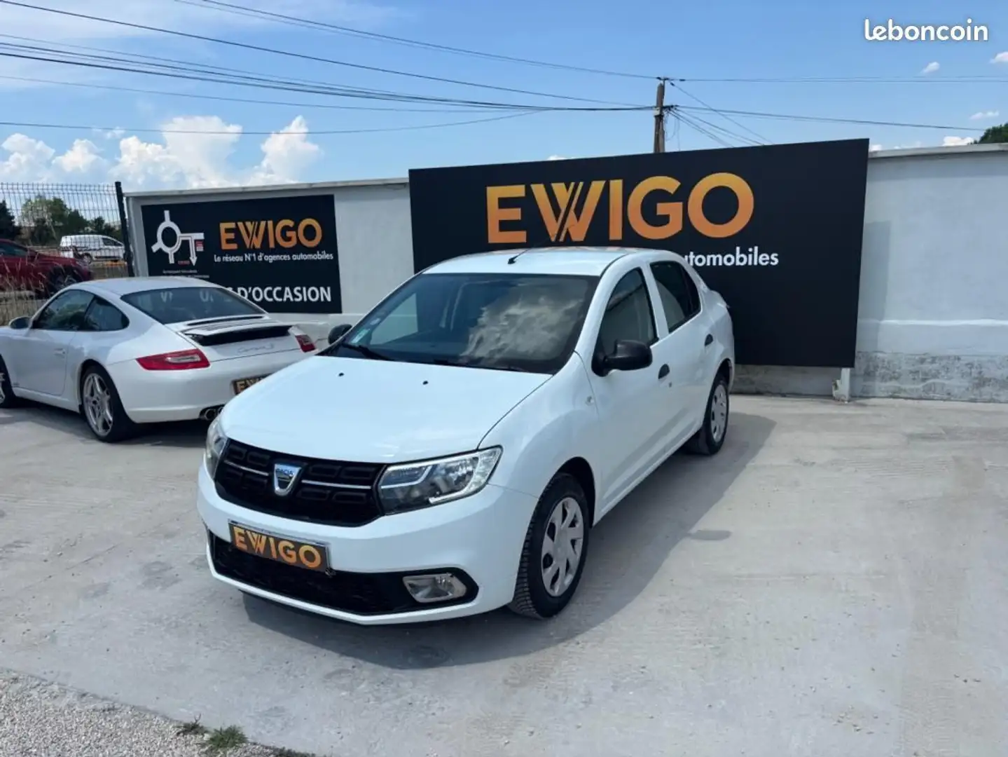 Dacia Logan 1.0 SCE 75 ch CLIM + 1 ERE MAIN Blanc - 1