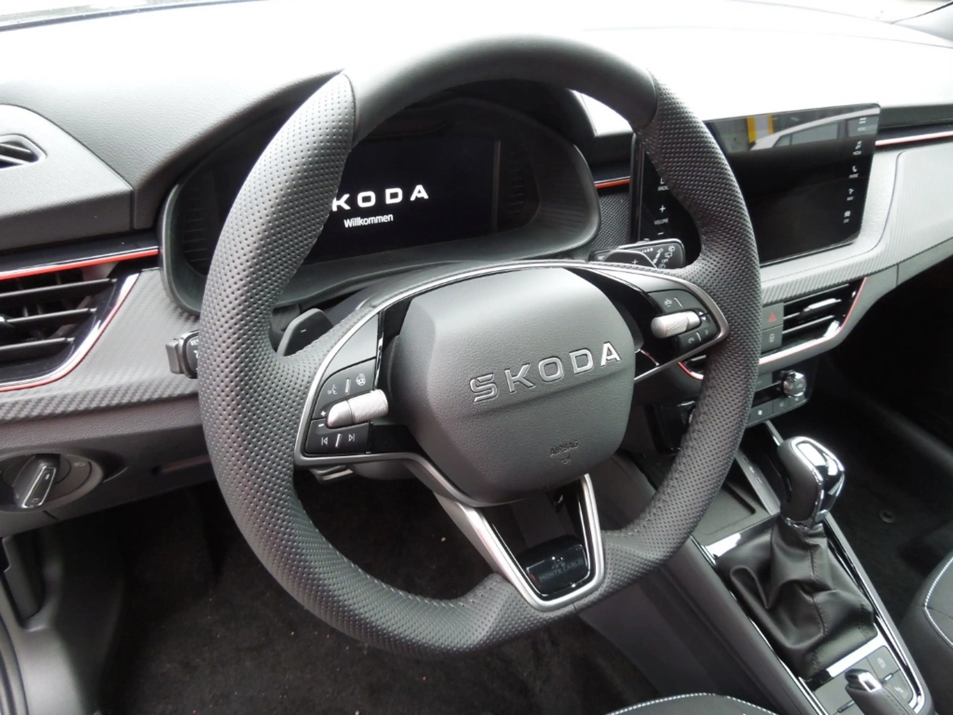 Skoda Scala 1.5TSI DSG Monte-Carlo/Matrix/Navi/Sitzheizung — photo 6