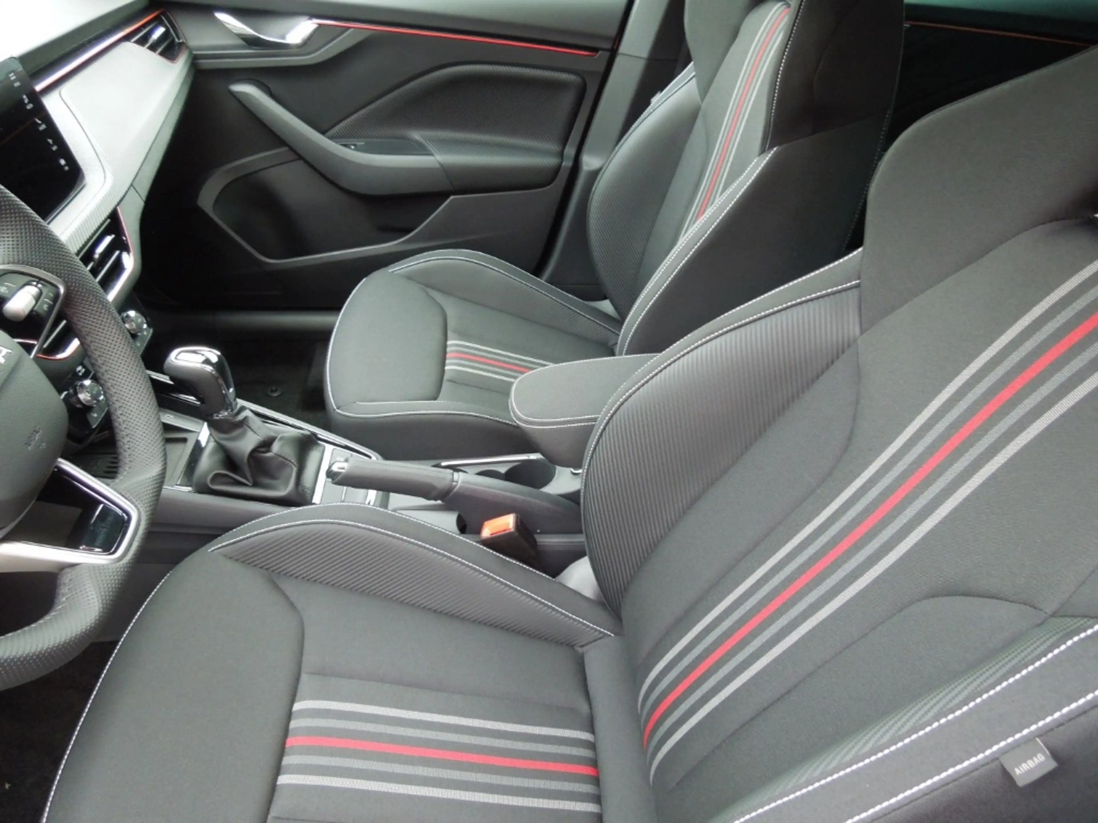 Skoda Scala 1.5TSI DSG Monte-Carlo/Matrix/Navi/Sitzheizung — photo 10