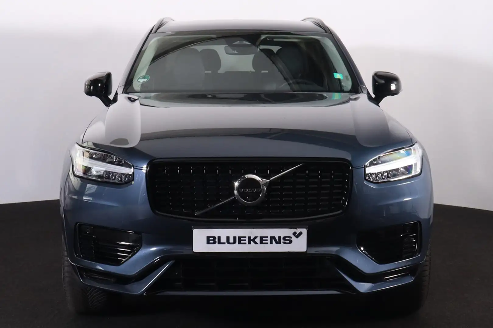 Volvo XC90 T8 Recharge AWD Plus Dark - LONG RANGE - IntelliSa Blauw - 2