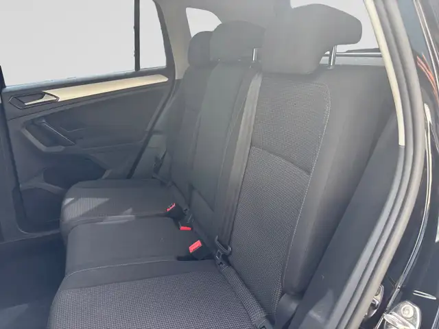 Volkswagen Tiguan view 14