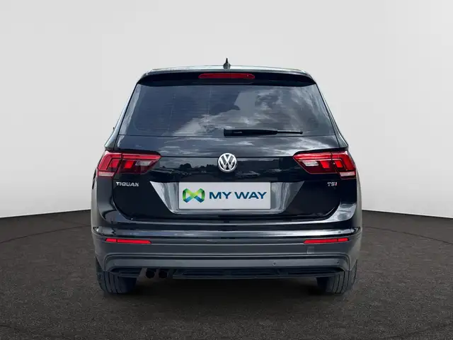 Volkswagen Tiguan view 6