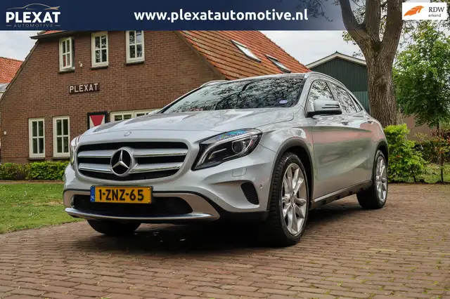 Mercedes-Benz GLA 200 Ambition Aut. | Panoramadak | Xenon | Orig. NL | H