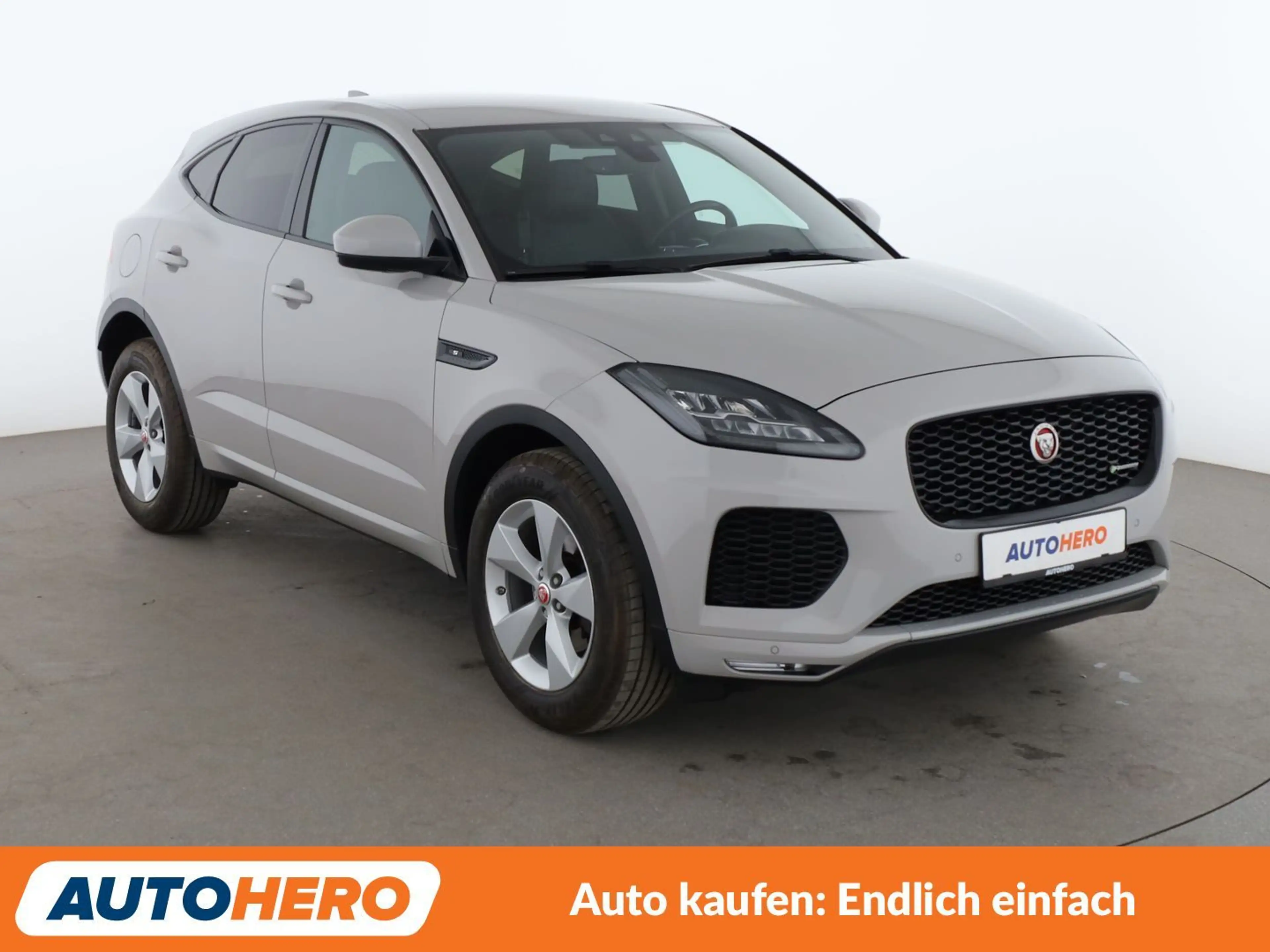 Jaguar E-Pace D150 R-Dynamic AWD Aut*NAVI*LED*TEMPO*CAM*PDC*SHZ* — photo 8