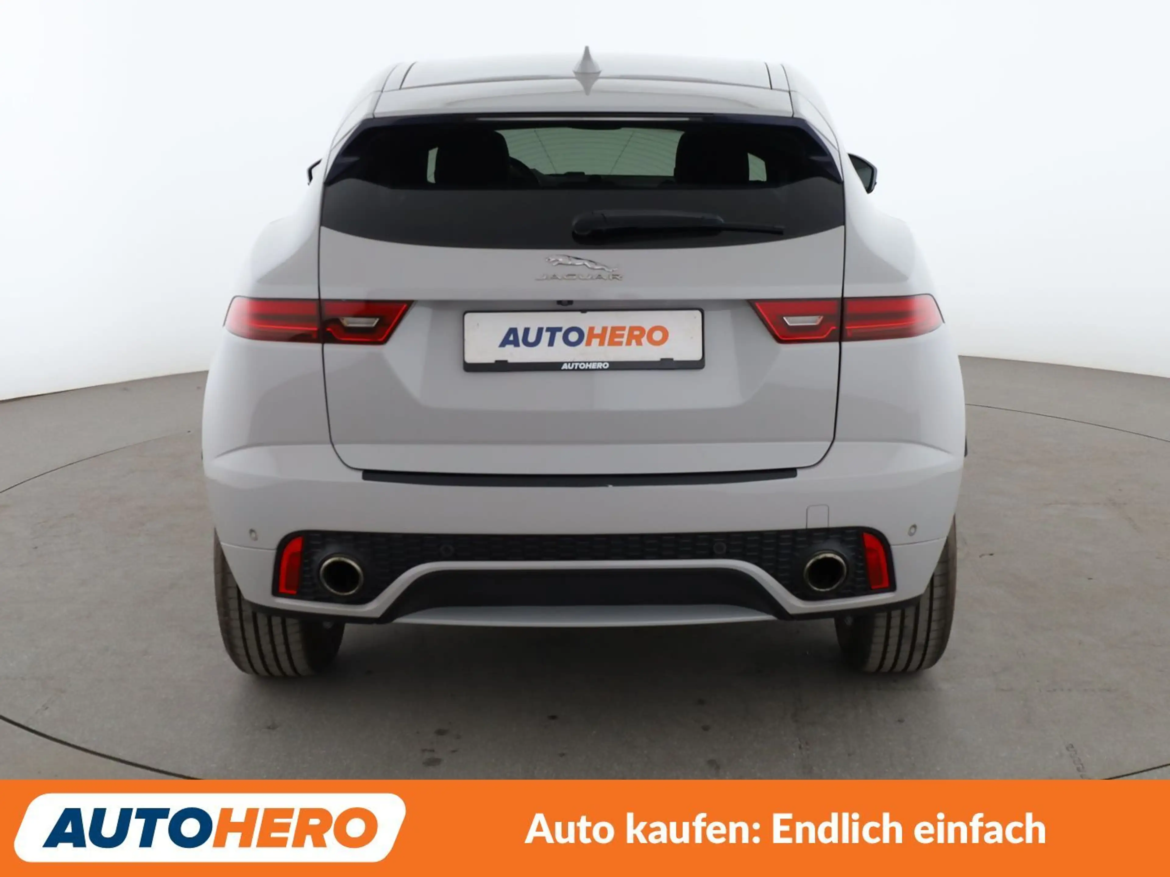 Jaguar E-Pace D150 R-Dynamic AWD Aut*NAVI*LED*TEMPO*CAM*PDC*SHZ* — photo 5