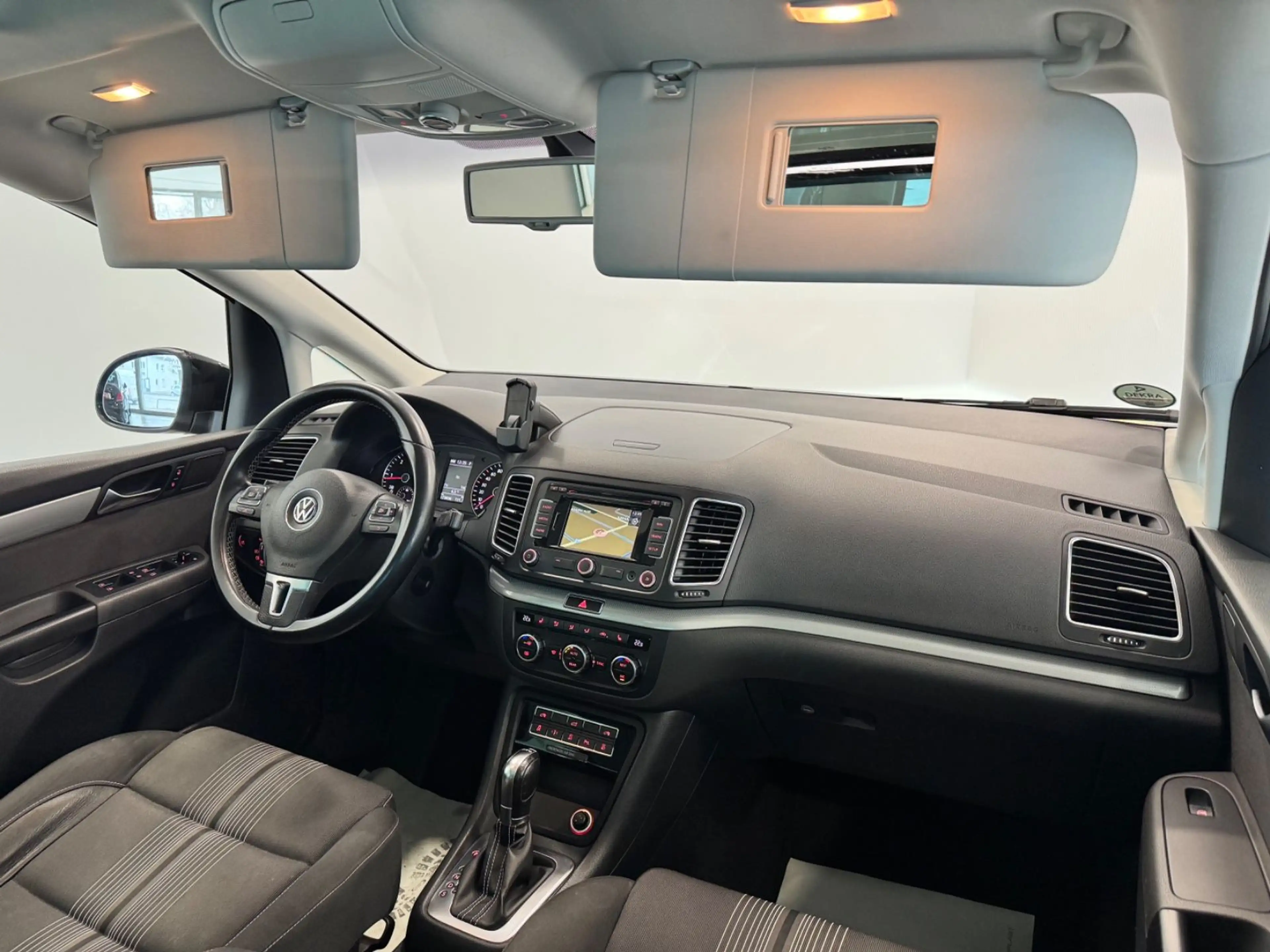 Volkswagen Sharan 2.0 TDI BMT|7-SITZE|PANO|KEYLESS|BI-XENON — photo 2