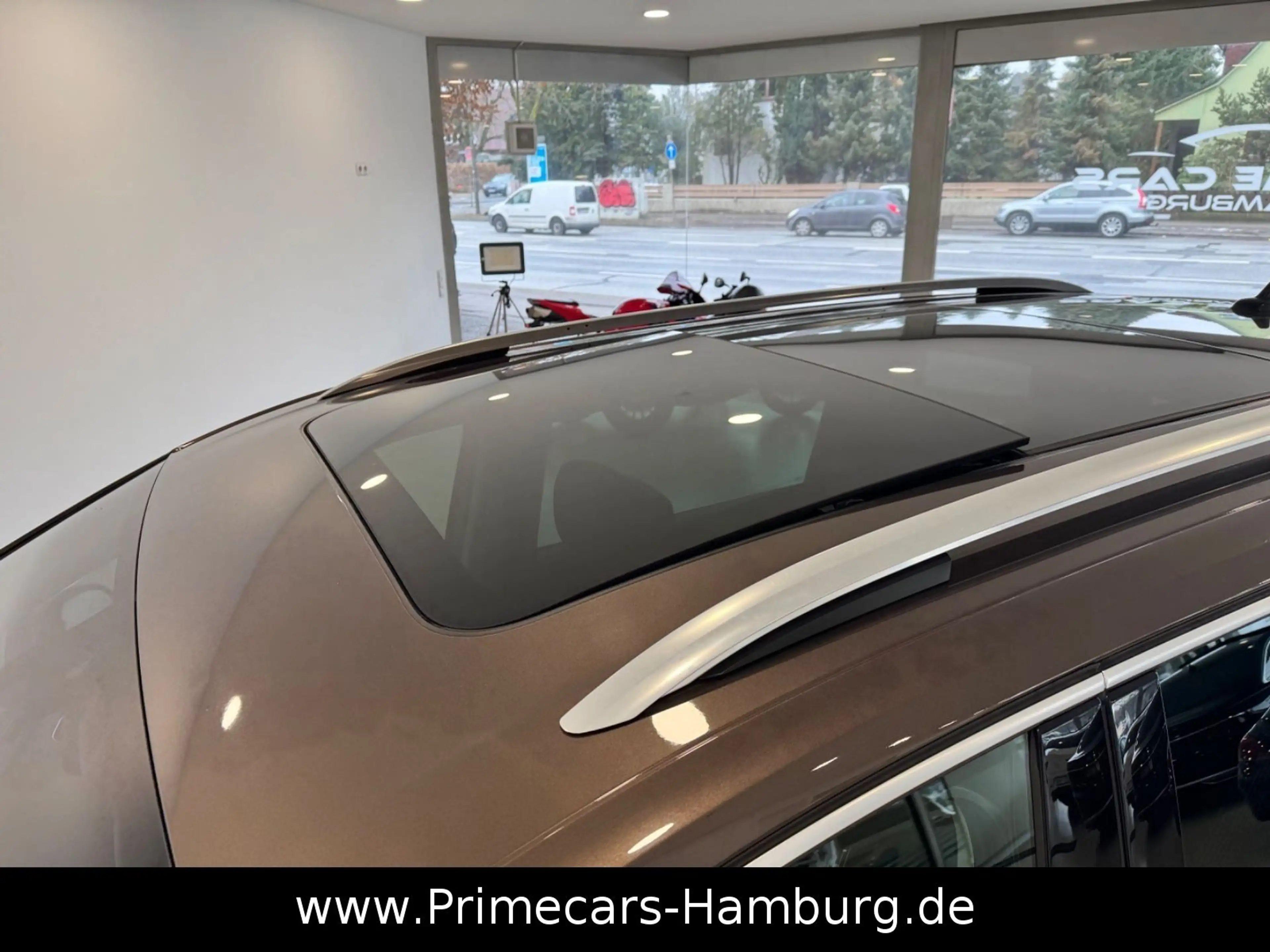Volkswagen Sharan 2.0 TDI BMT|7-SITZE|PANO|KEYLESS|BI-XENON — photo 9
