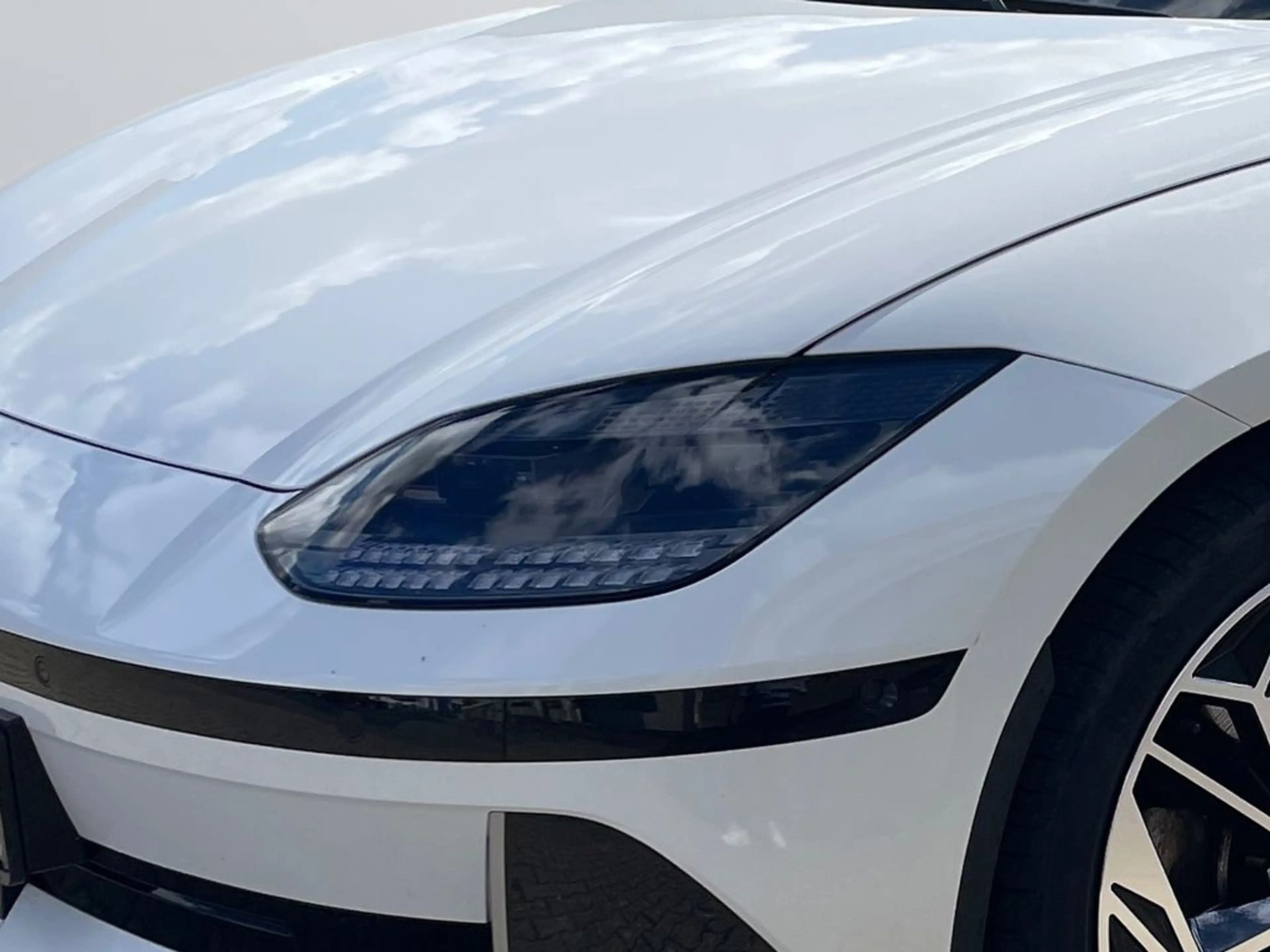 Hyundai IONIQ 6 77,4 kWh 4WD Uniq — photo 5