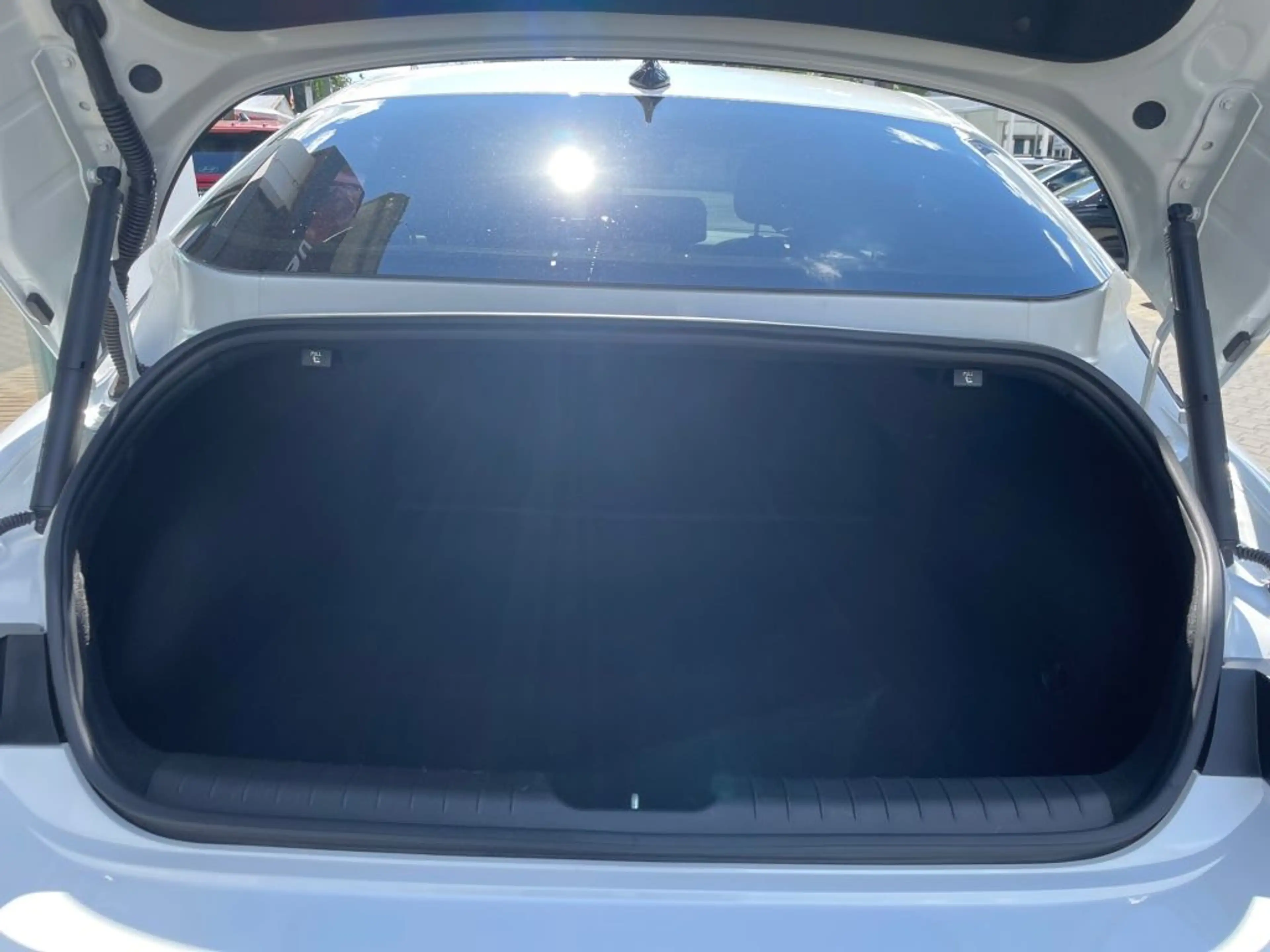 Hyundai IONIQ 6 77,4 kWh 4WD Uniq — photo 11