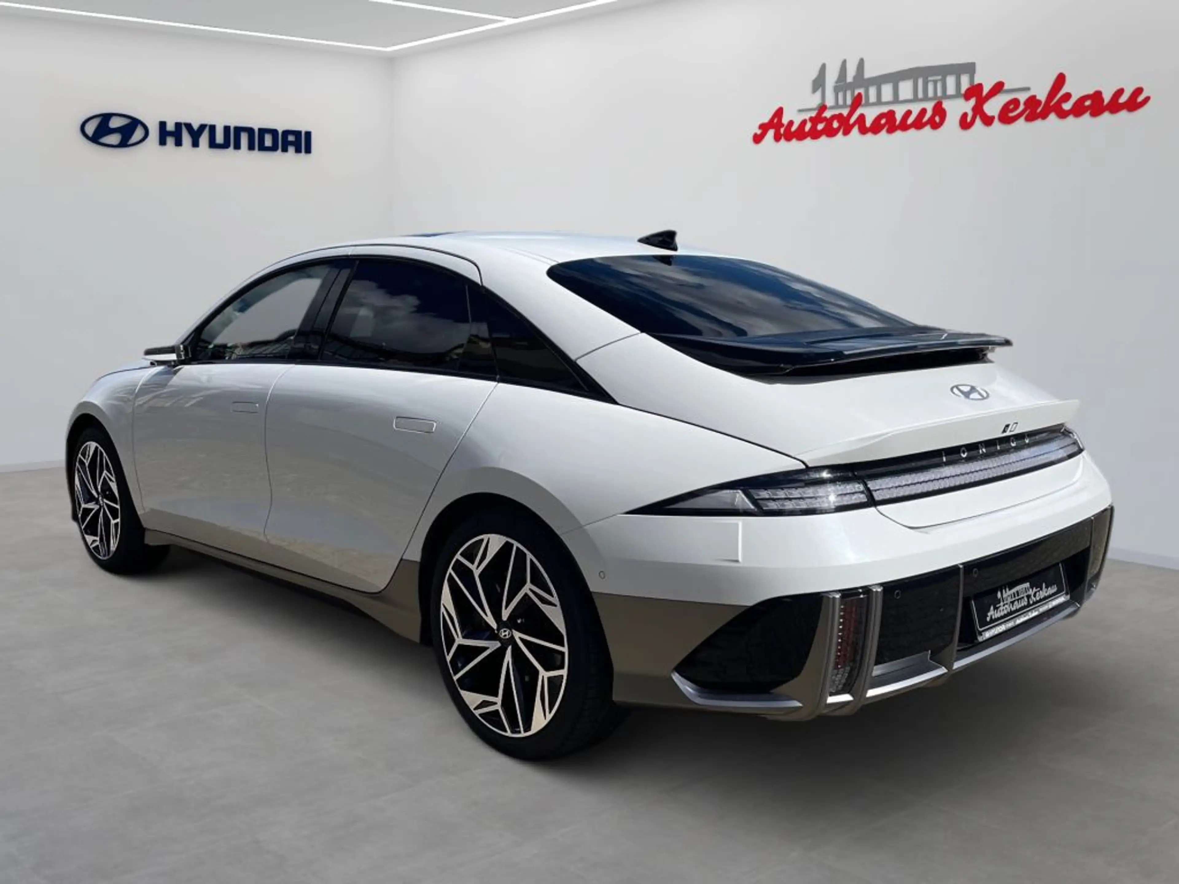 Hyundai IONIQ 6 77,4 kWh 4WD Uniq — photo 4